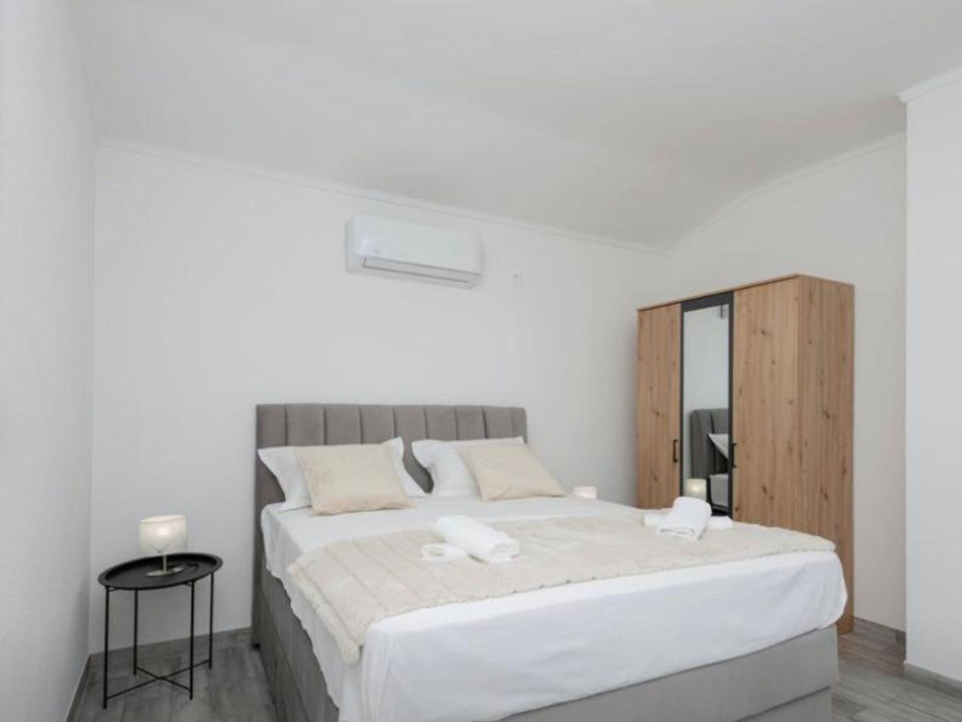 Villa Rest for the Soul: Ruim vakantiehuis voor 10 personen in Zmijavci - foto 10