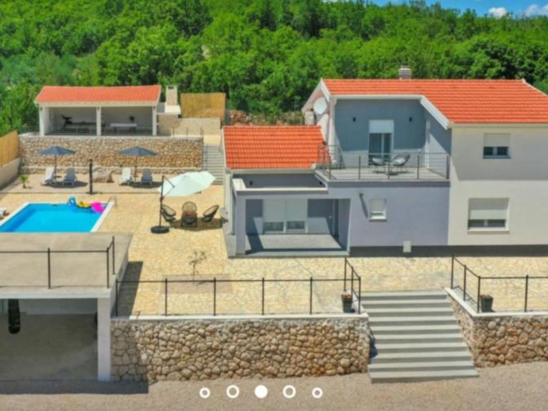 Villa Rest for the Soul: Ruim vakantiehuis voor 10 personen in Zmijavci - foto 18
