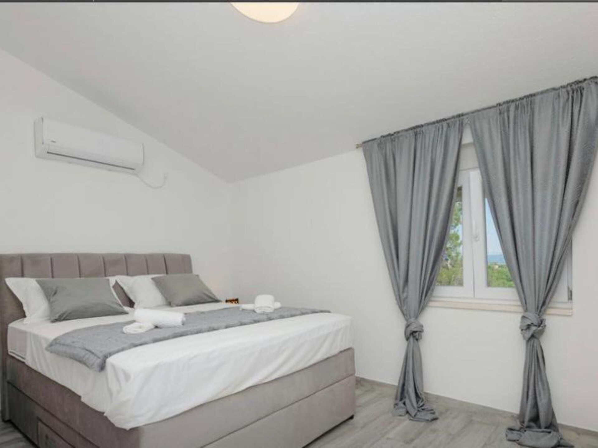 Villa Rest for the Soul: Ruim vakantiehuis voor 10 personen in Zmijavci - foto 15
