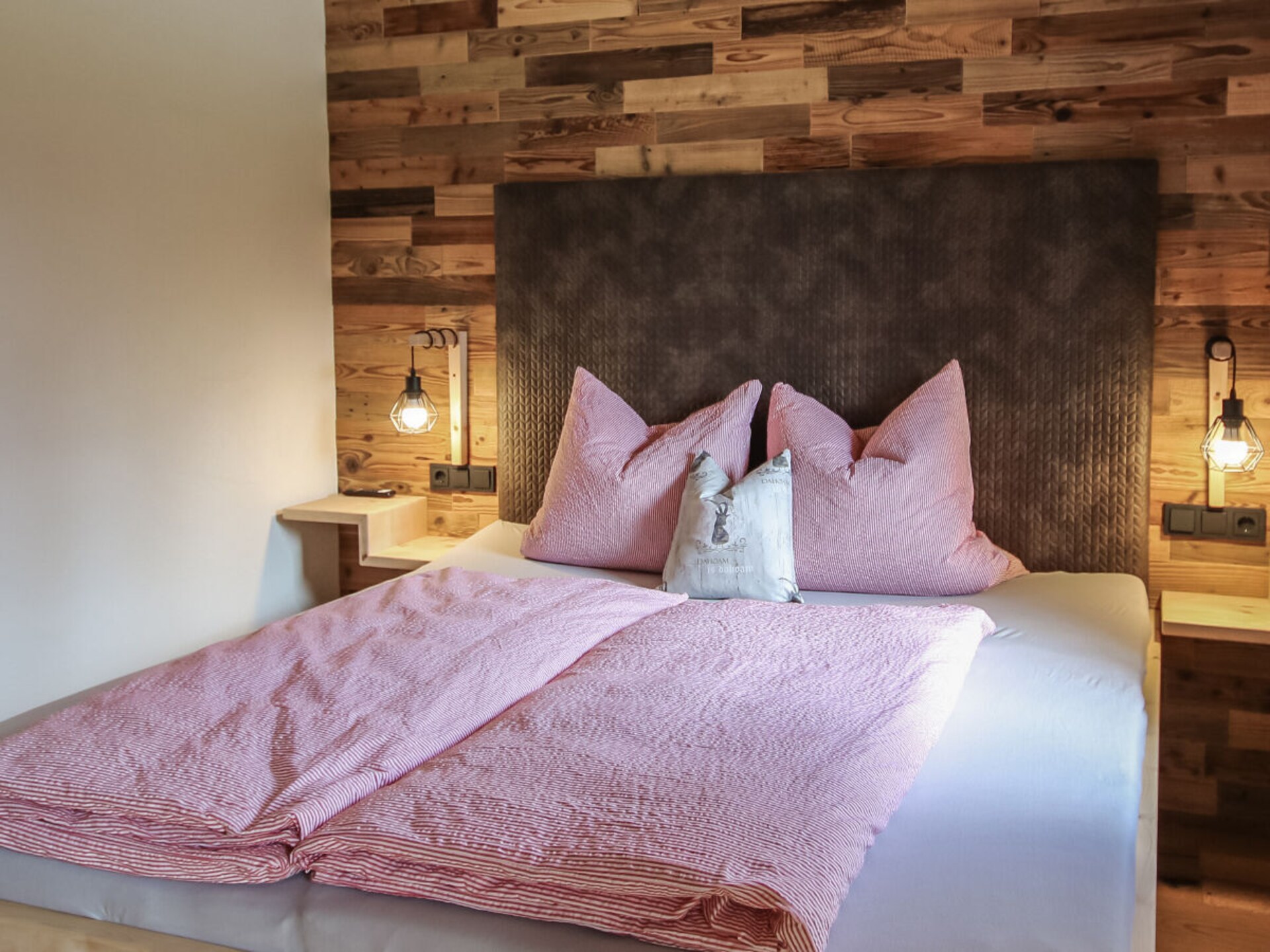 Knus vakantiehuis met houten dakconstructie nabij Mittersill - foto 9