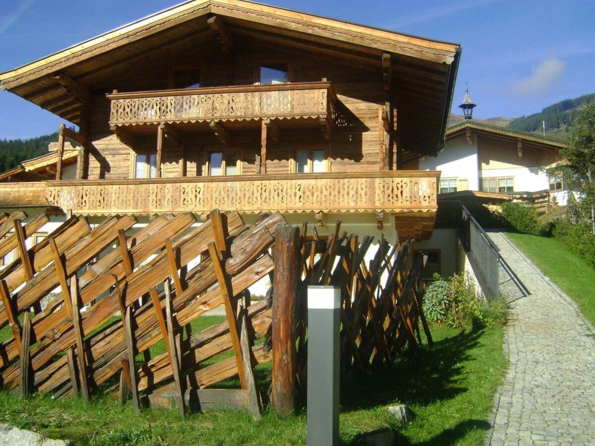 Knus appartement in Mittersill met zichtbare houten dakconstructie - foto 3
