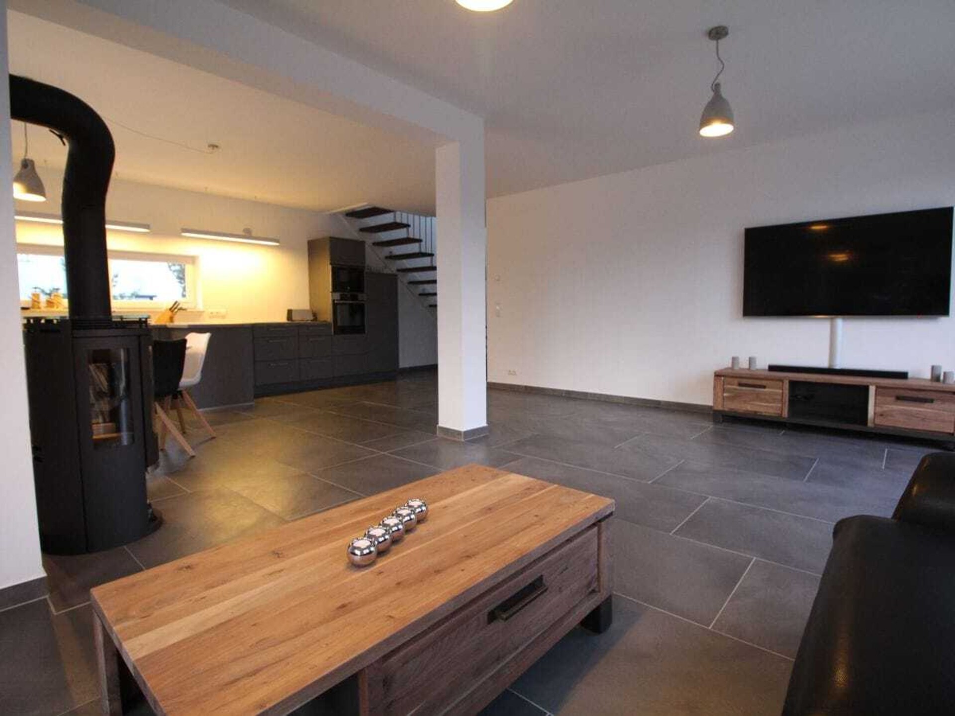 Moderne architectenwoning met sauna & hottub in Pruchten - foto 12