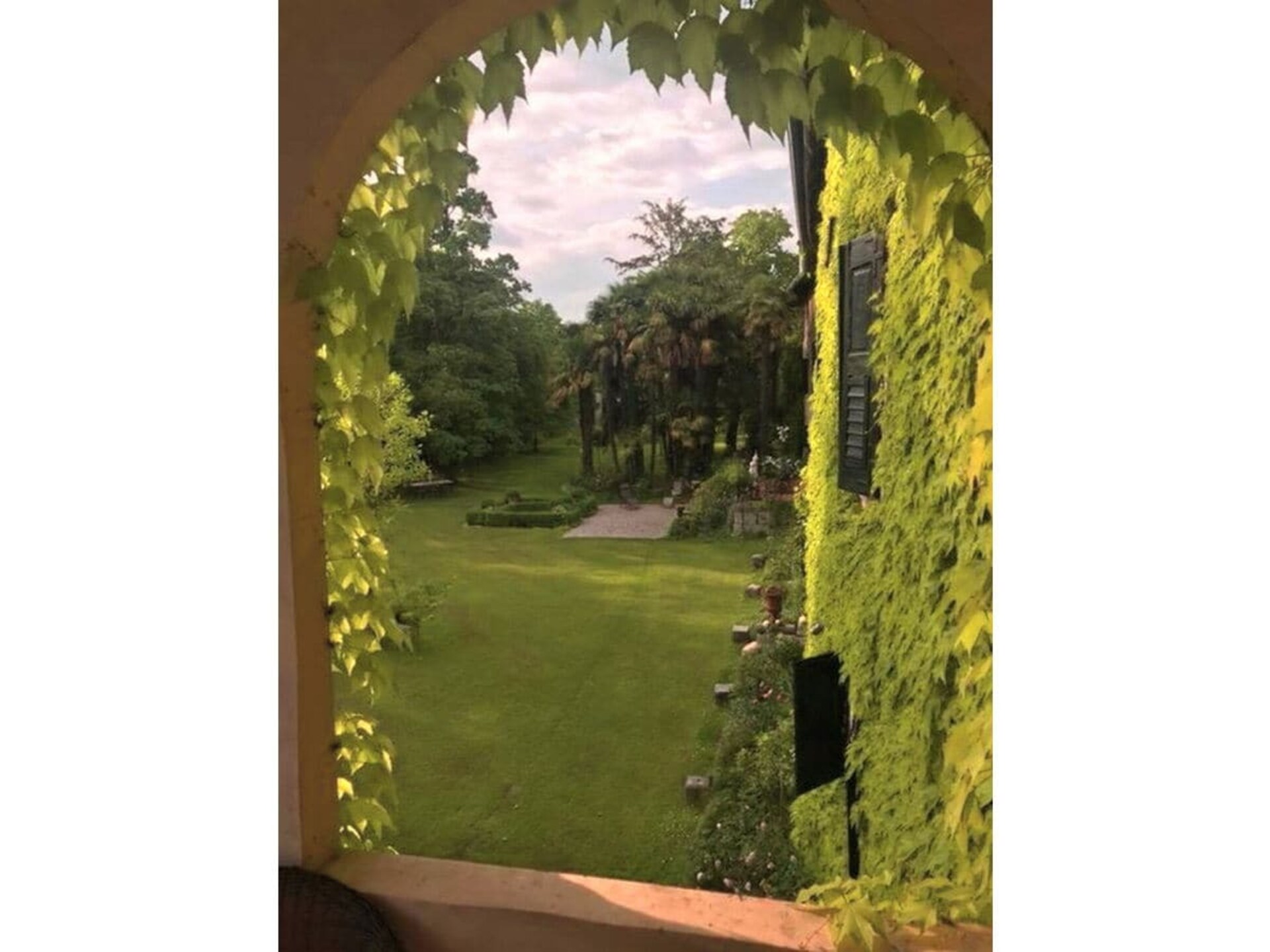 Historische torenvilla met kasteelpark in Friuli, Italië - foto 1