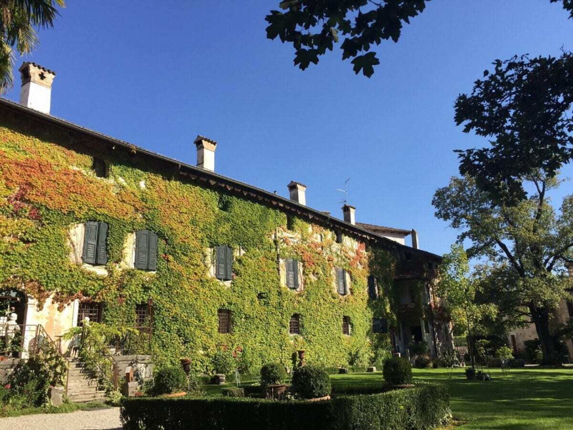 Historische torenvilla met kasteelpark in Friuli, Italië - foto 8