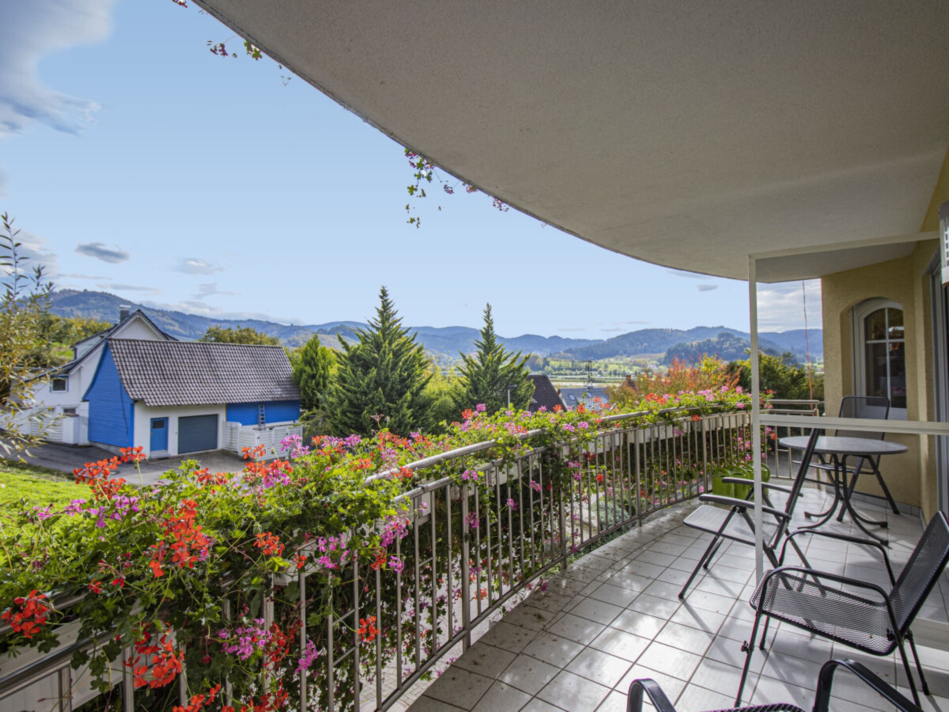 Rustiek vakantiehuis met panoramisch uitzicht in Lautenbach - foto 23