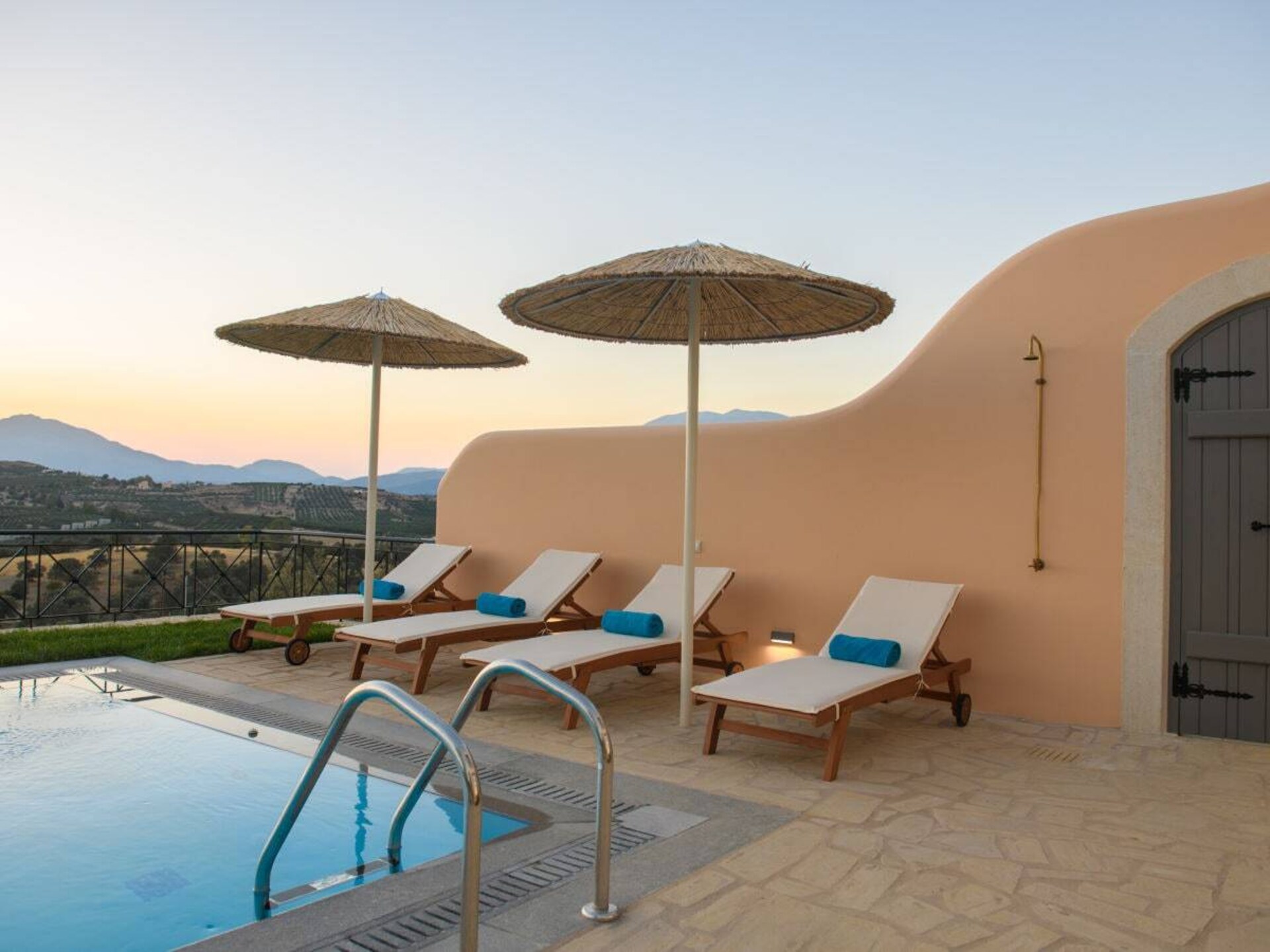 Villa Salla met privézwembad op 800 meter van Heraklion centrum - foto 11