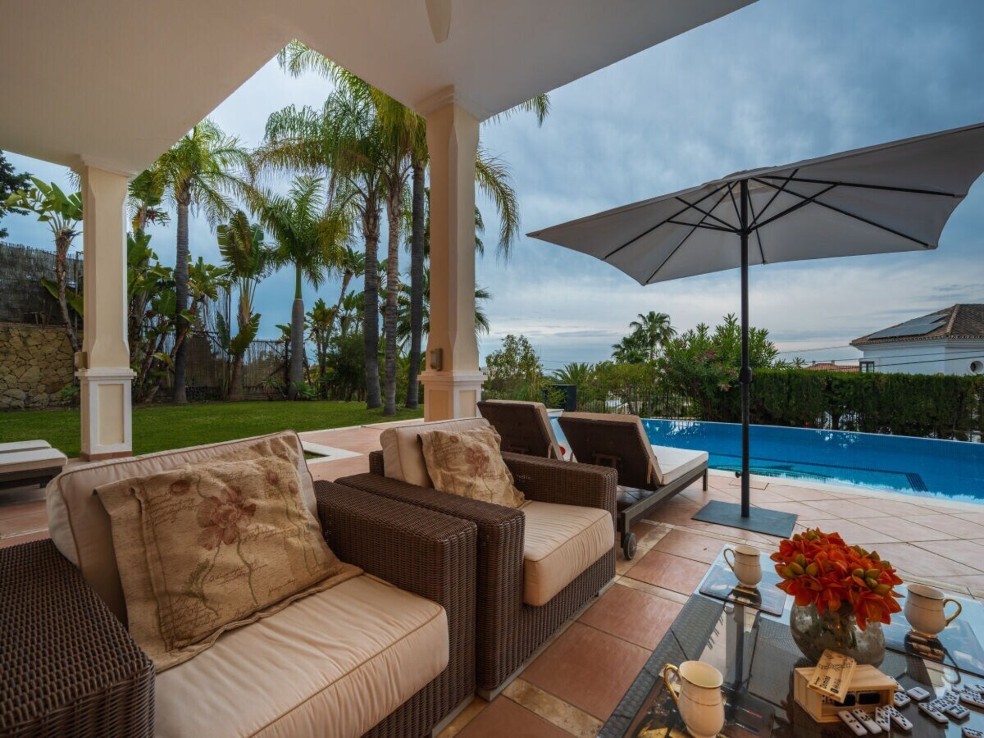 Luxe villa Marbella met 5 slaapkamers, verwarmd zwembad en zeezicht - foto 10
