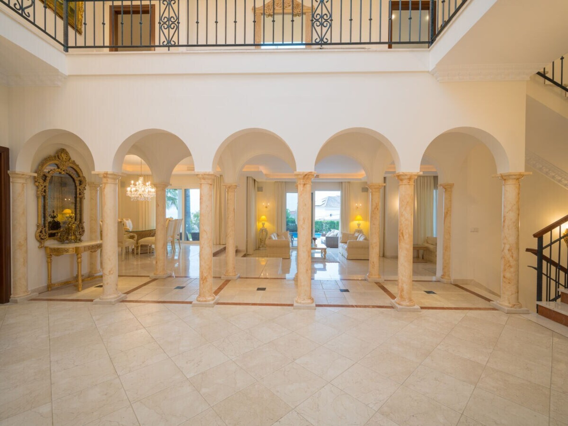 Luxe villa Marbella met 5 slaapkamers, verwarmd zwembad en zeezicht - foto 12