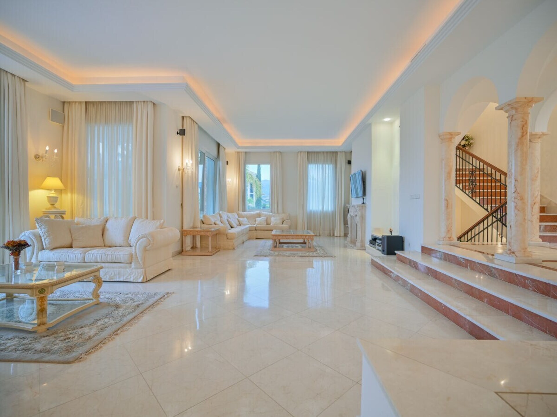 Luxe villa Marbella met 5 slaapkamers, verwarmd zwembad en zeezicht - foto 13