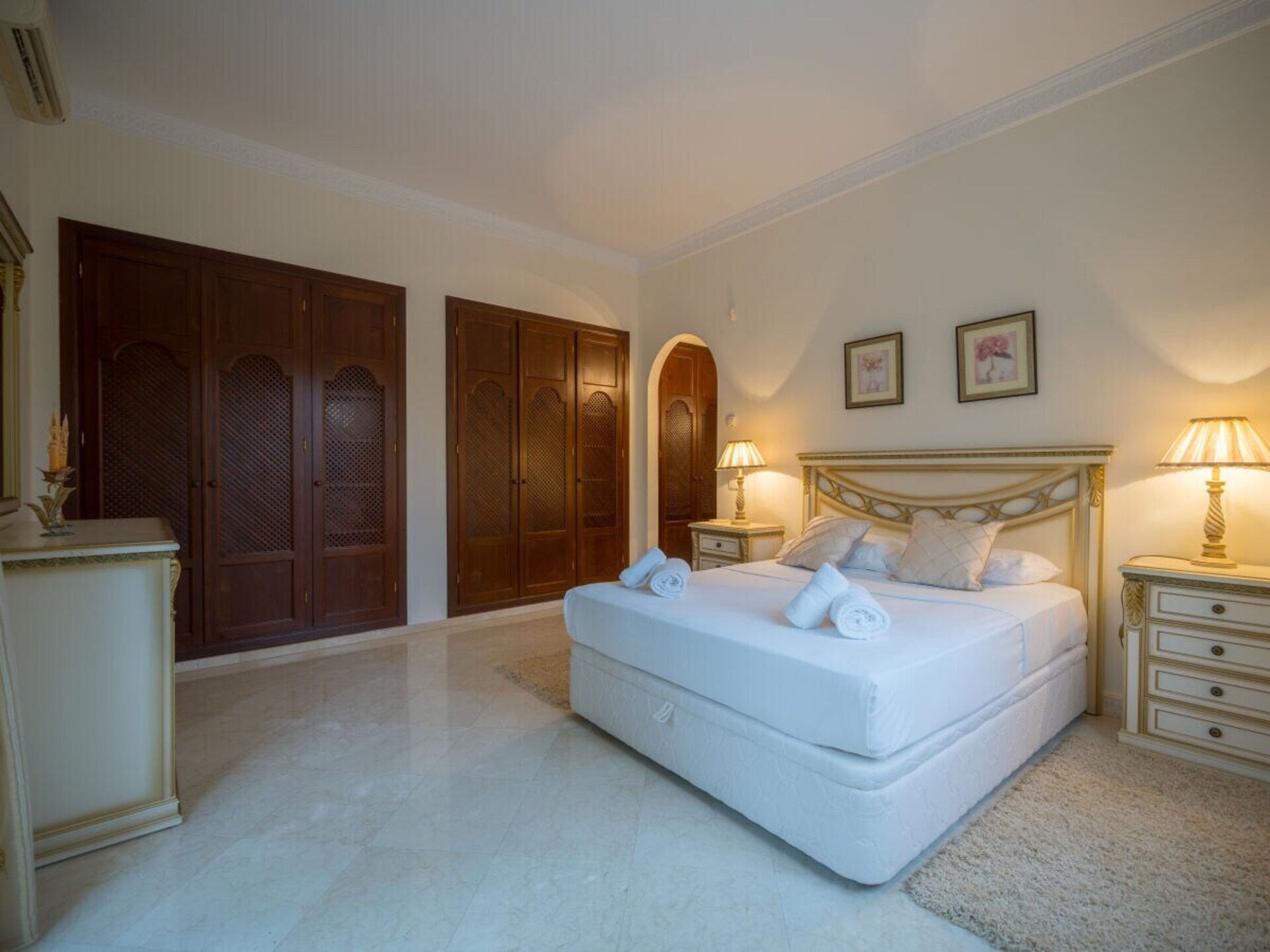 Luxe villa Marbella met 5 slaapkamers, verwarmd zwembad en zeezicht - foto 15
