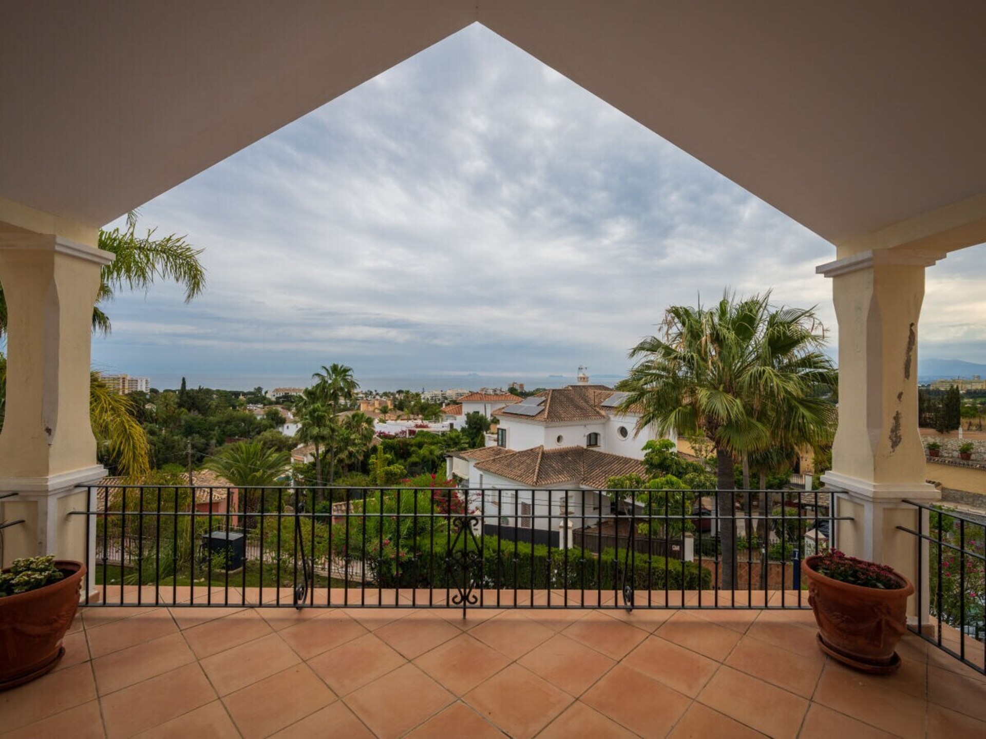 Luxe villa Marbella met 5 slaapkamers, verwarmd zwembad en zeezicht - foto 30