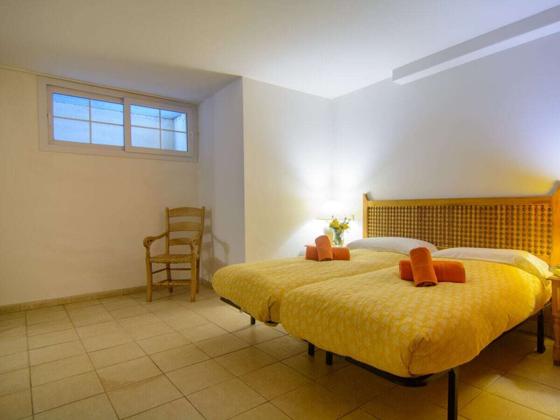 Zuiderse villa met zwembad op 75 meter van Playa el Alicate, Marbella - foto 20