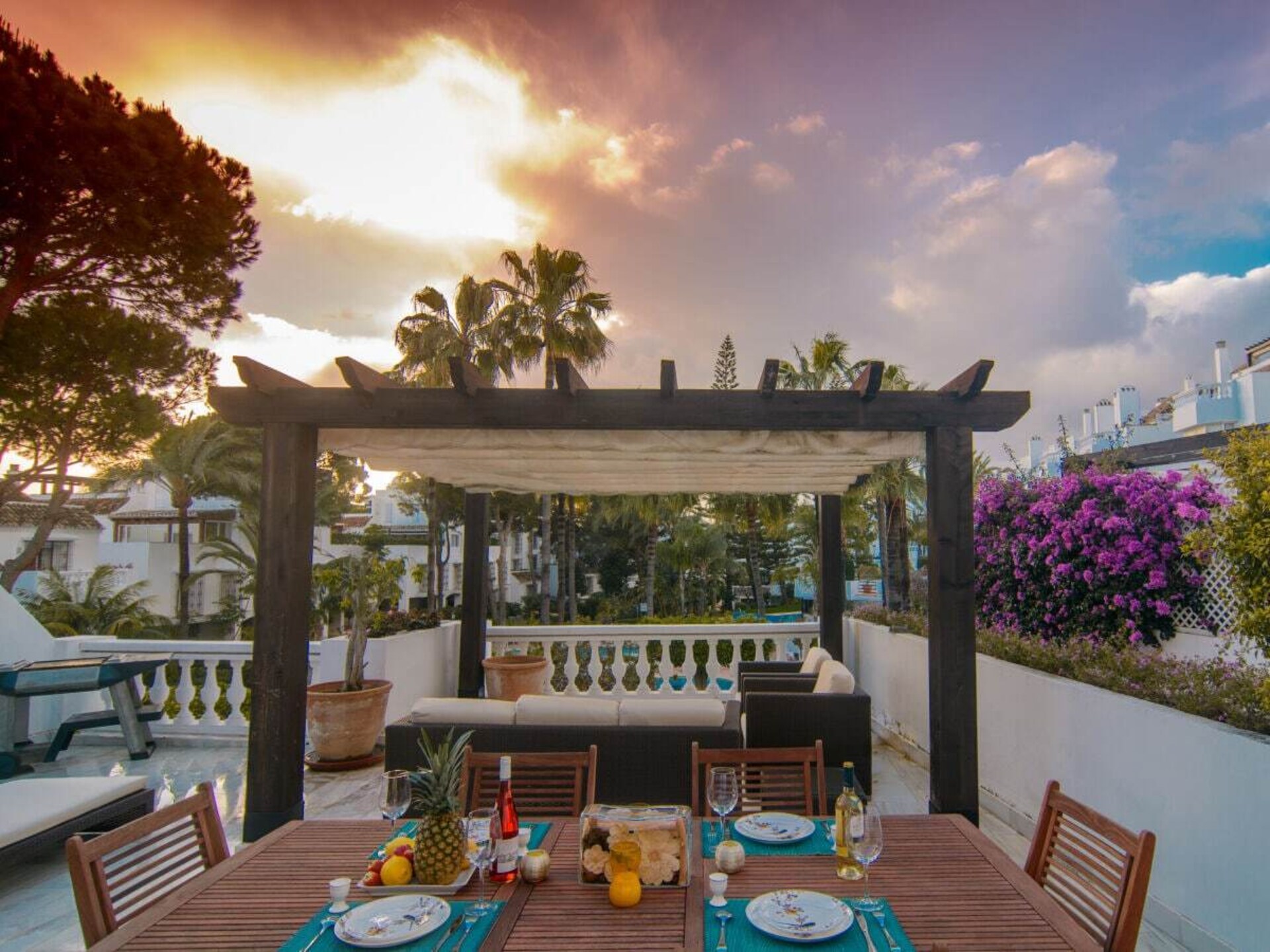 Ruim vakantiehuis met 3 slaapkamers direct aan het strand in Marbella - foto 1