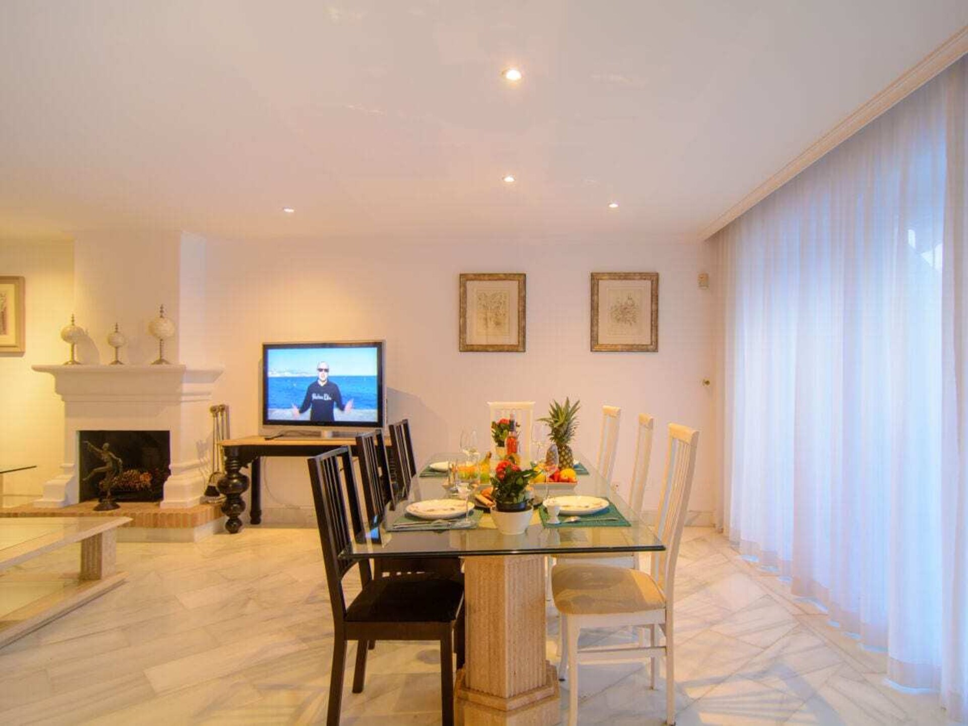 Ruim vakantiehuis met 3 slaapkamers direct aan het strand in Marbella - foto 12