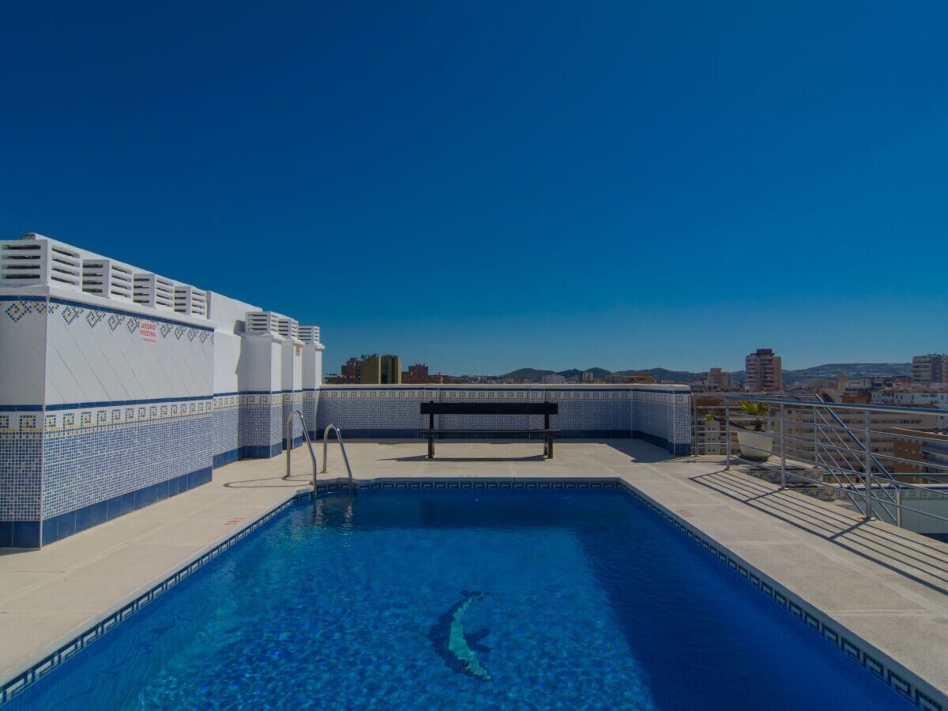Zonnig vakantiehuis met terras en zwembad nabij strand Fuengirola - foto 4