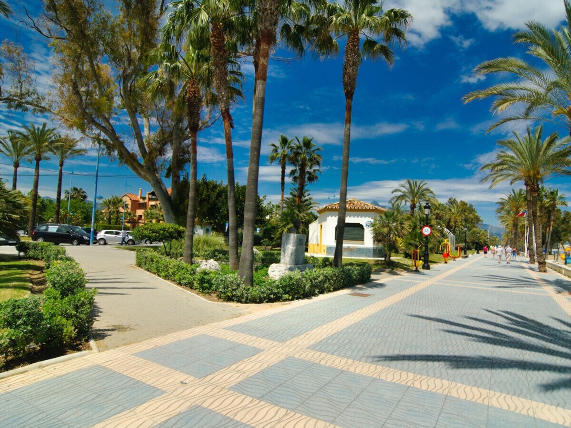 Ruime villa met verwarmd zwembad in Marbella voor 12 personen - foto 44