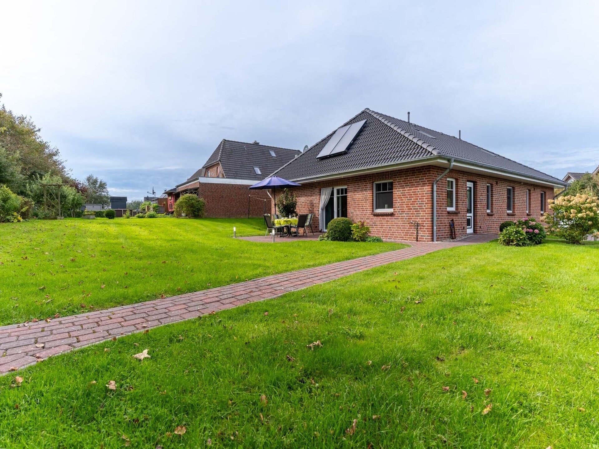 Licht appartement met eigen tuin in Garding - foto 1