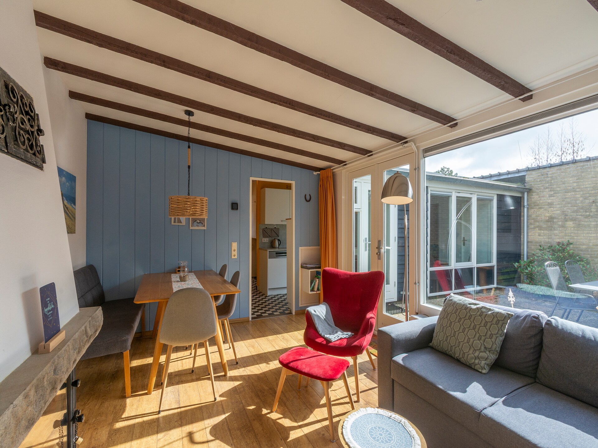 Gezellige vrijstaande bungalow in Sint Maartenszee, 4 km van het strand - foto 10