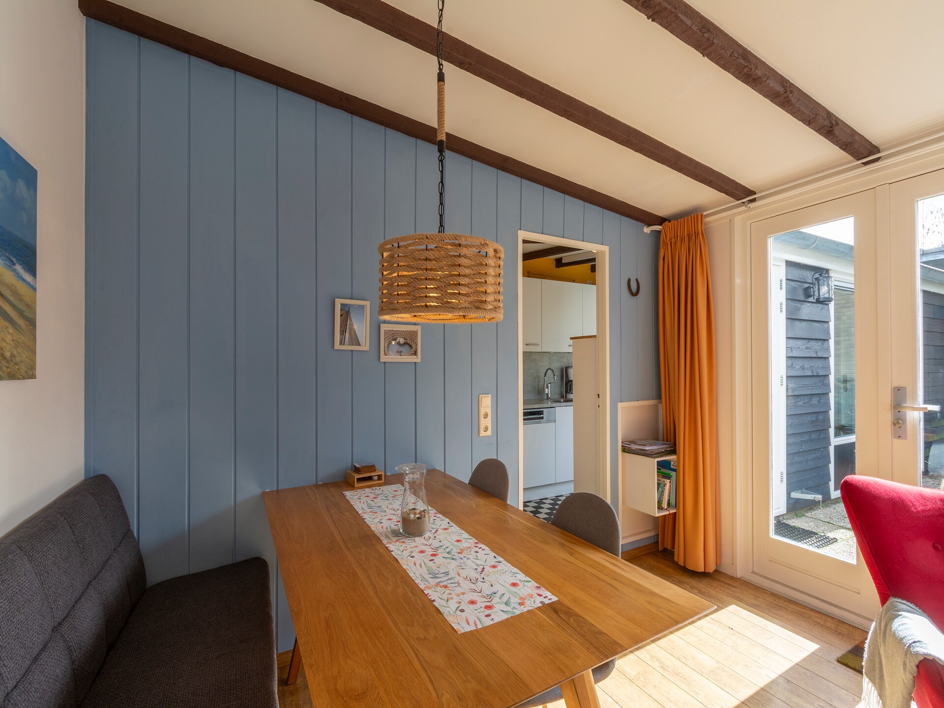 Gezellige vrijstaande bungalow in Sint Maartenszee, 4 km van het strand - foto 11