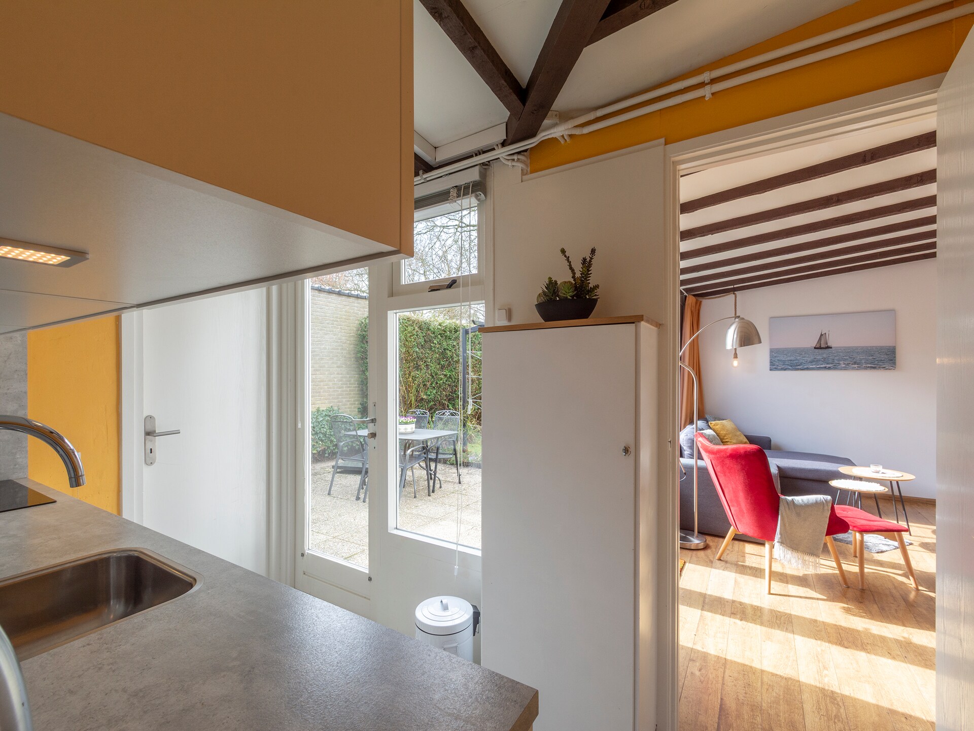 Gezellige vrijstaande bungalow in Sint Maartenszee, 4 km van het strand - foto 15