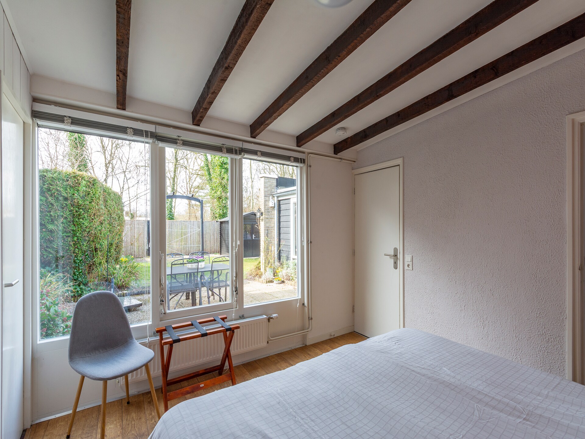 Gezellige vrijstaande bungalow in Sint Maartenszee, 4 km van het strand - foto 18