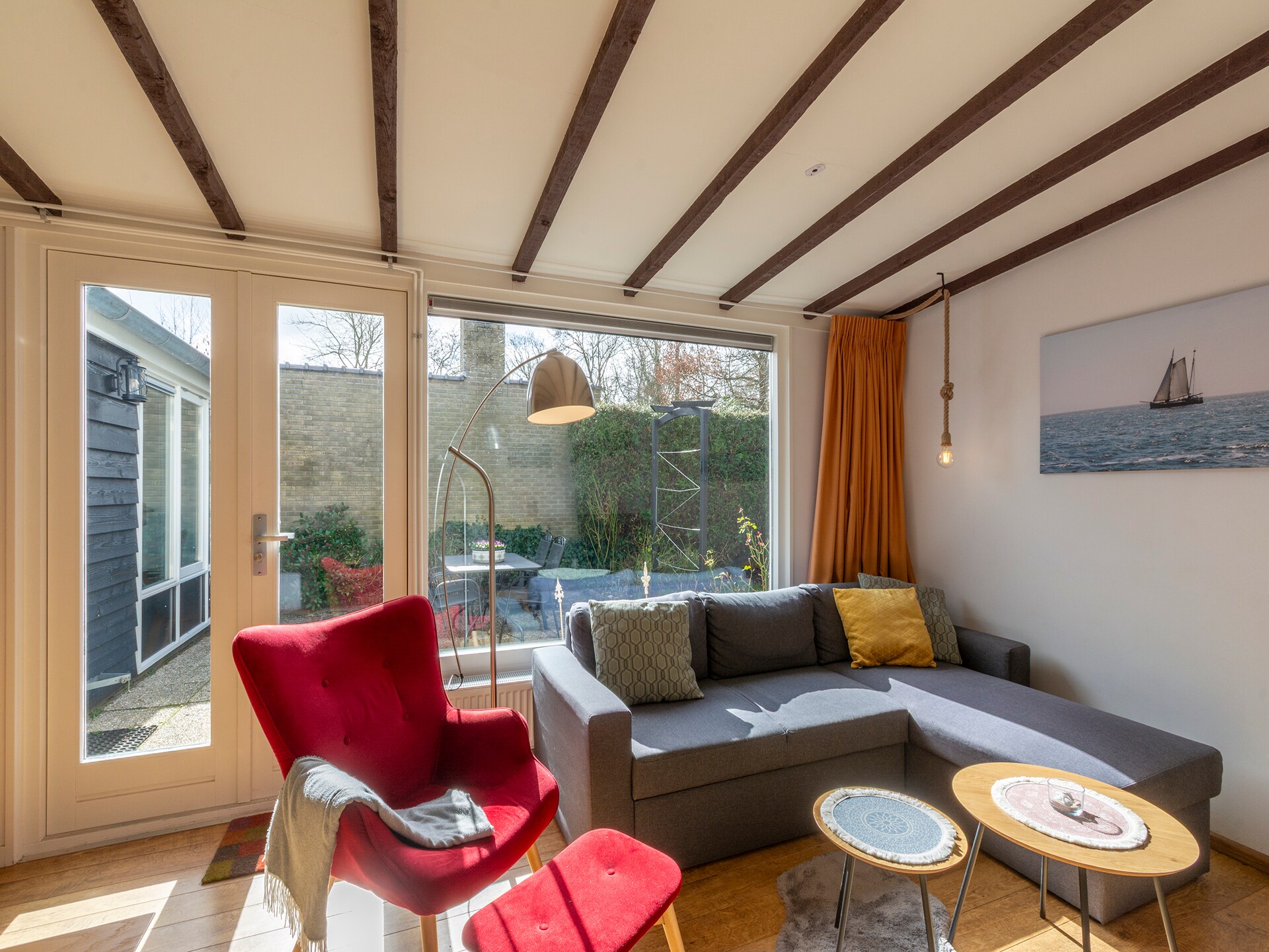 Gezellige vrijstaande bungalow in Sint Maartenszee, 4 km van het strand - foto 2