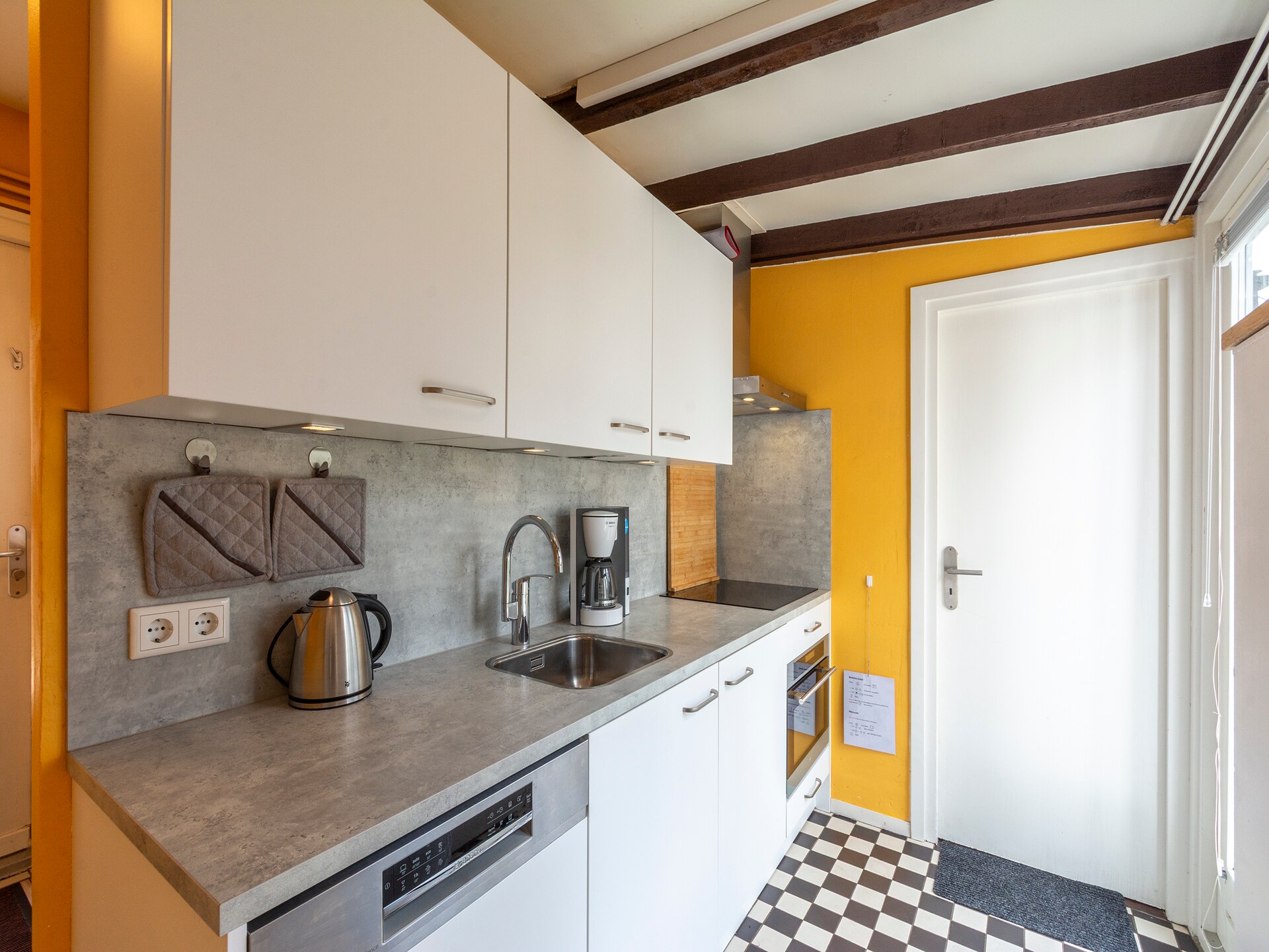 Gezellige vrijstaande bungalow in Sint Maartenszee, 4 km van het strand - foto 16