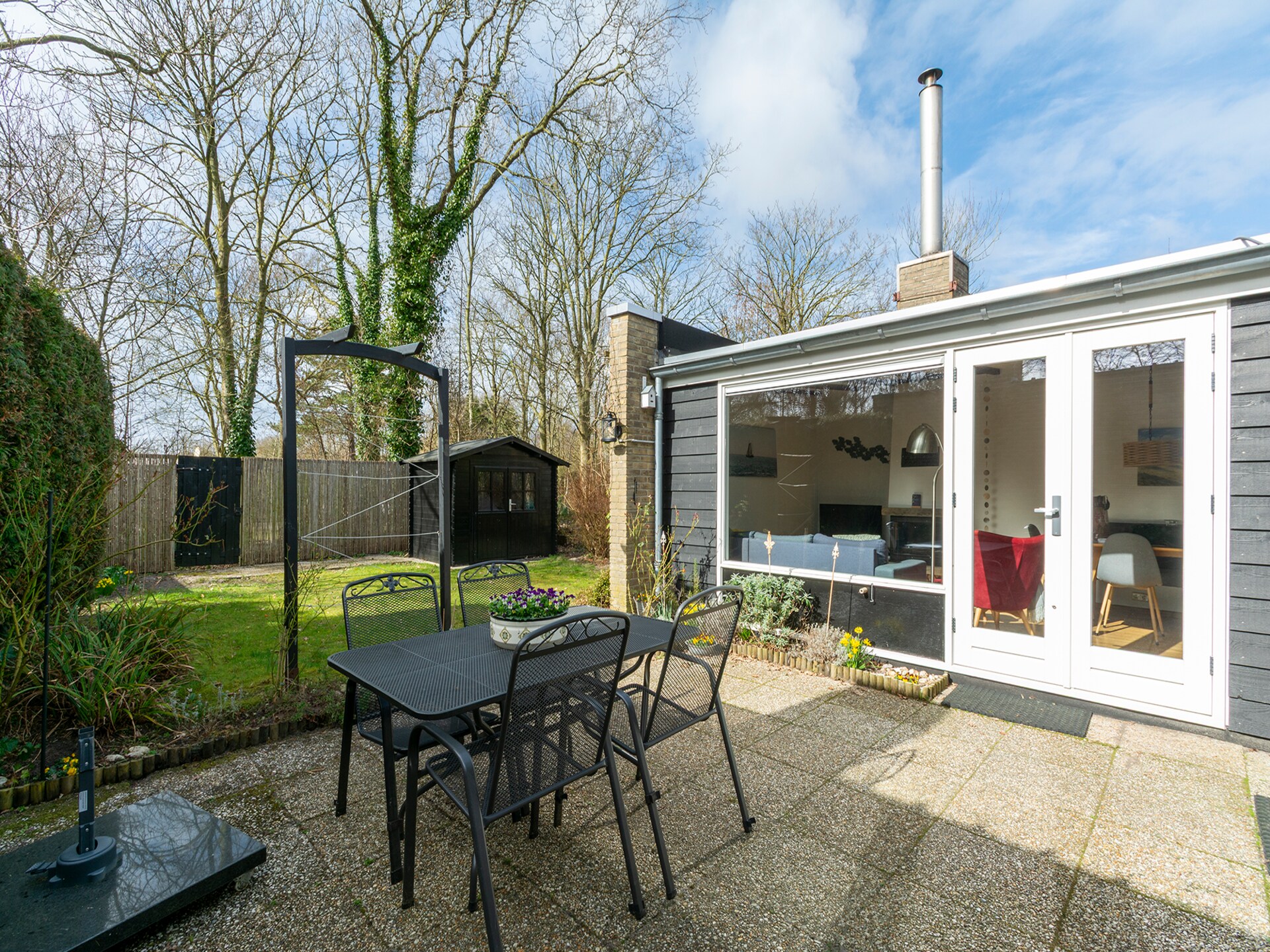 Gezellige vrijstaande bungalow in Sint Maartenszee, 4 km van het strand - foto 7