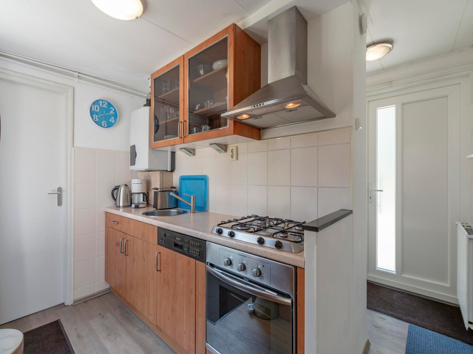 Vrijstaande bungalow met omheinde tuin, 4 km van strand Sint Maartenszee - foto 12