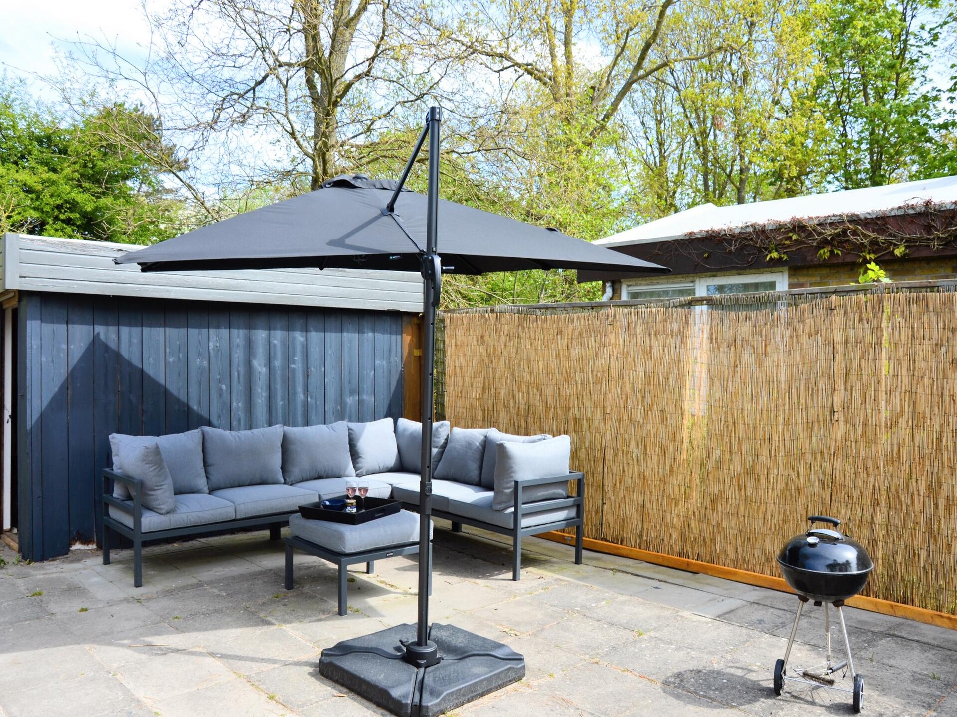 Chic vakantiehuis bij Sint Maartenszee met ruime tuin en twee terrassen - foto 7