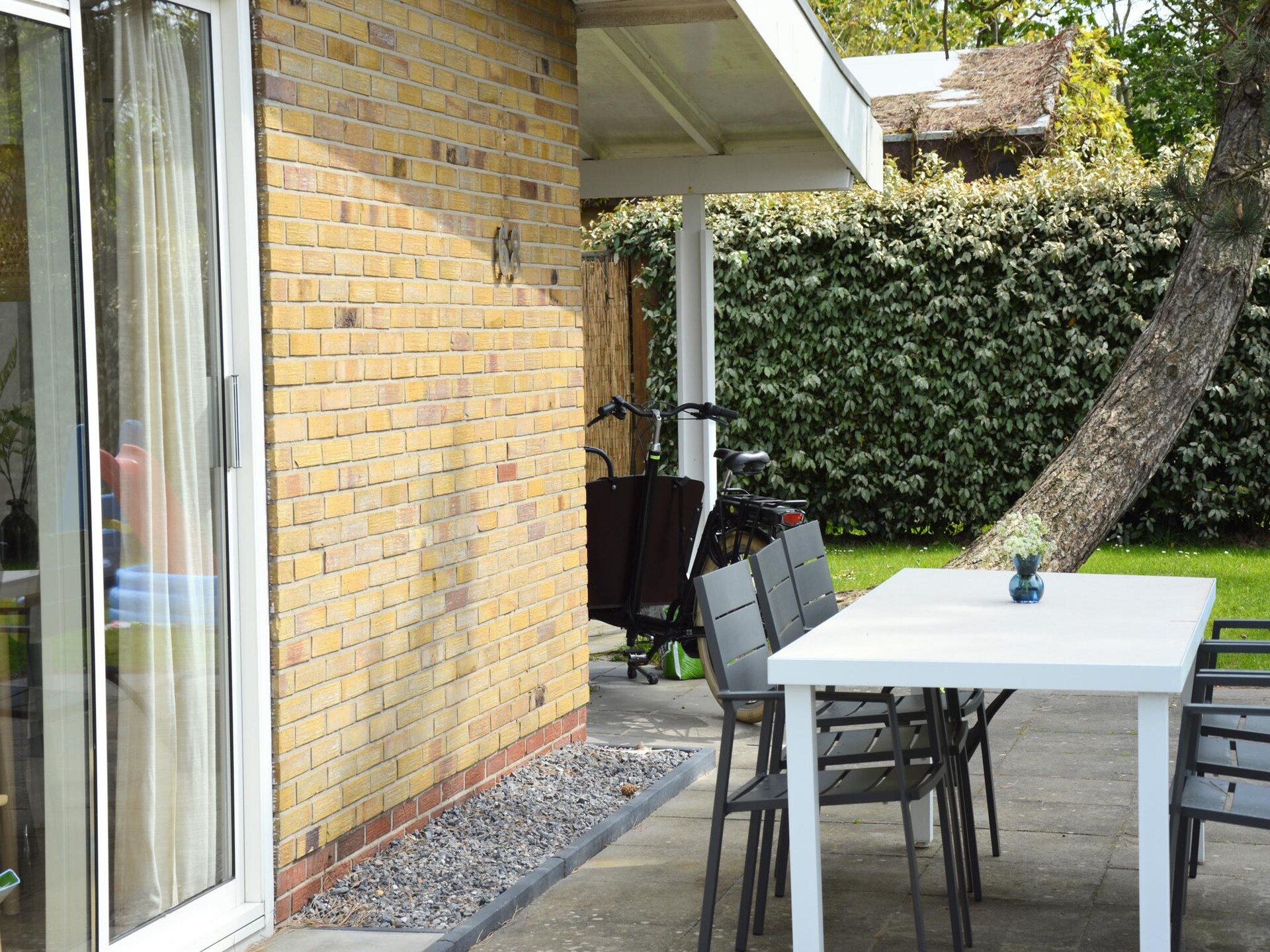 Chic vakantiehuis bij Sint Maartenszee met ruime tuin en twee terrassen - foto 14