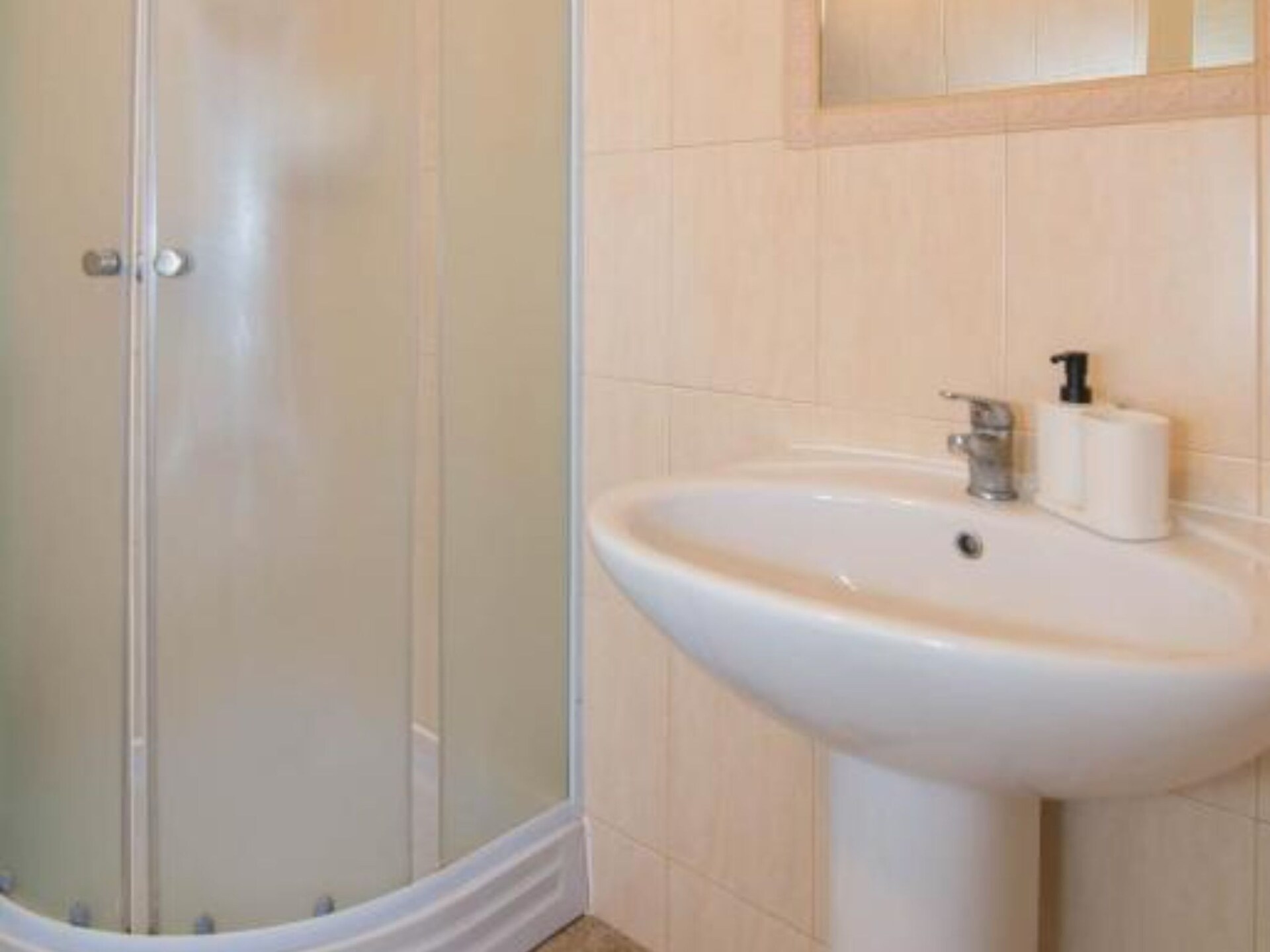 Hilltop Oasis in Veli Lošinj: Appartement met 2 Slaapkamers vlakbij Zee - foto 10