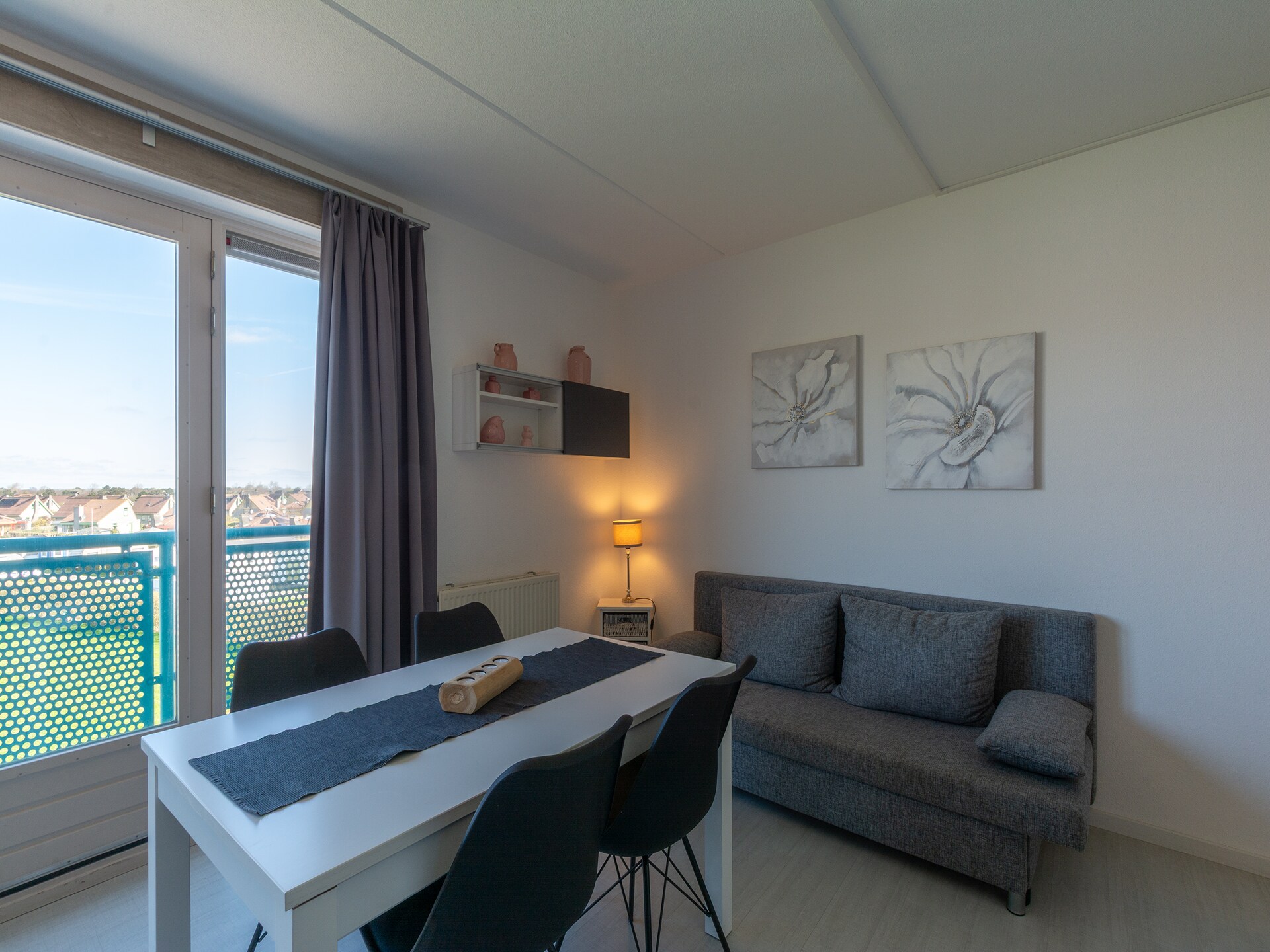 Modern appartement met Frans balkon op strandcomplex in Julianadorp - foto 2