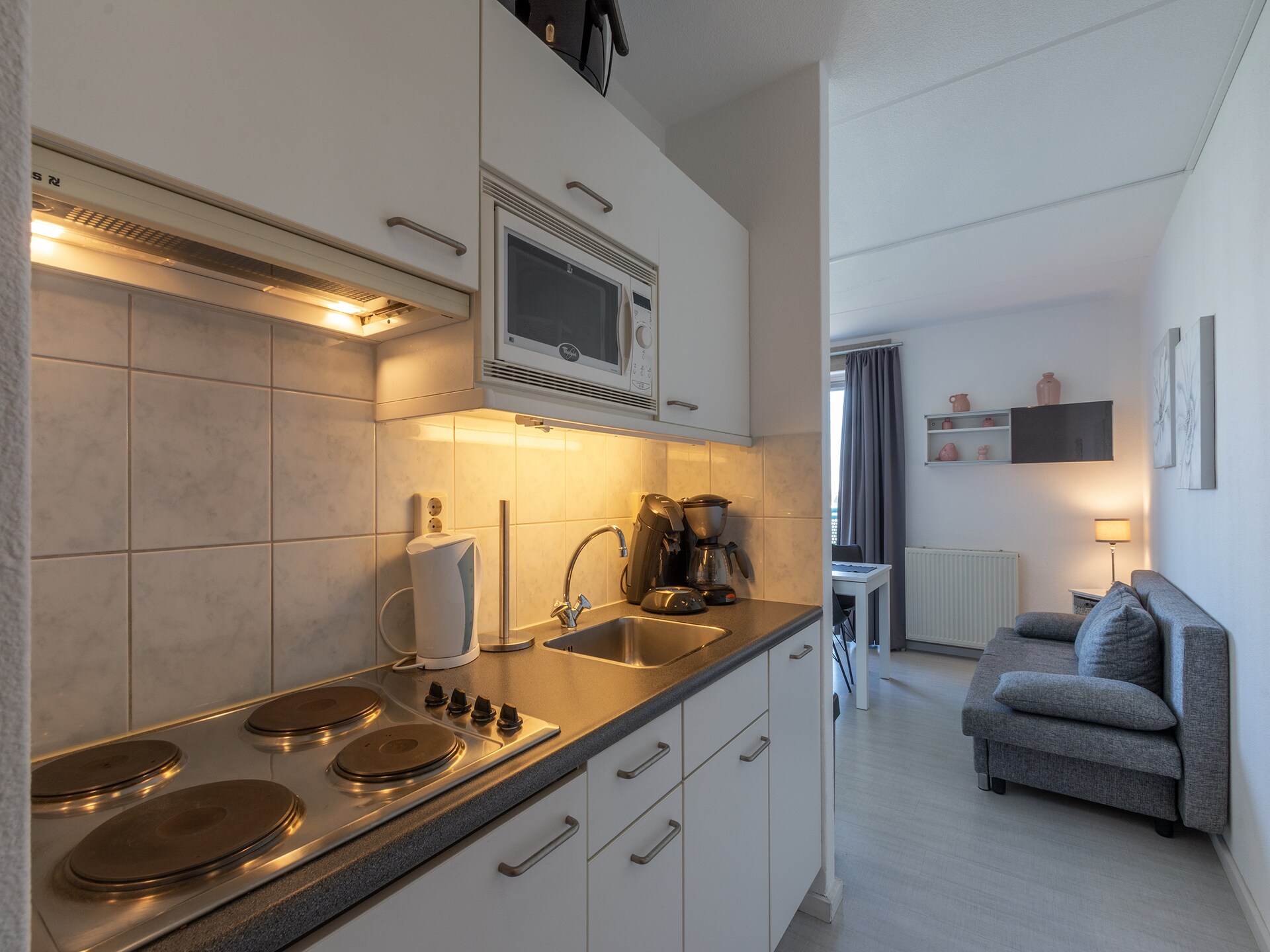 Modern appartement met Frans balkon op strandcomplex in Julianadorp - foto 8