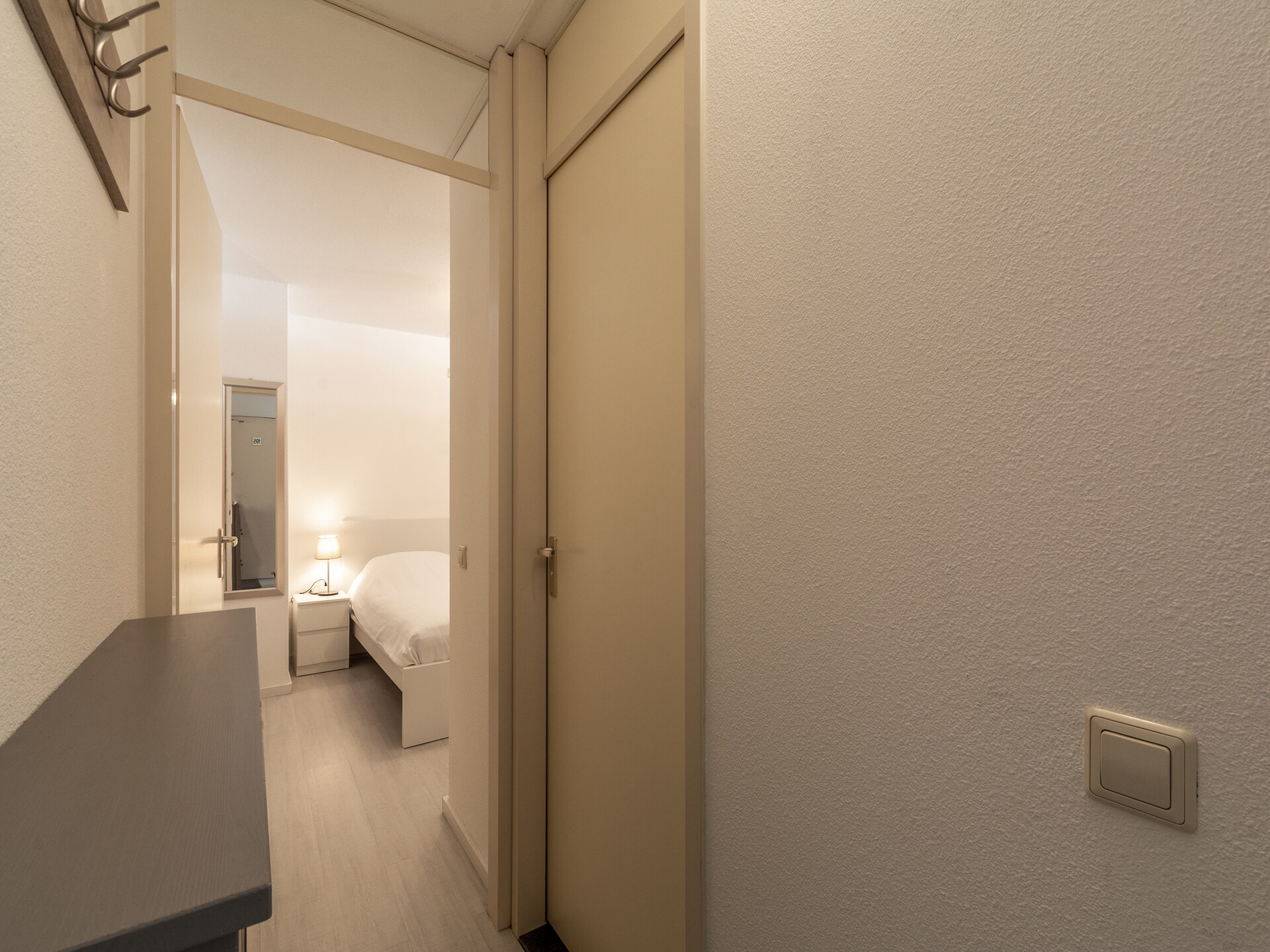 Modern appartement met Frans balkon op strandcomplex in Julianadorp - foto 12