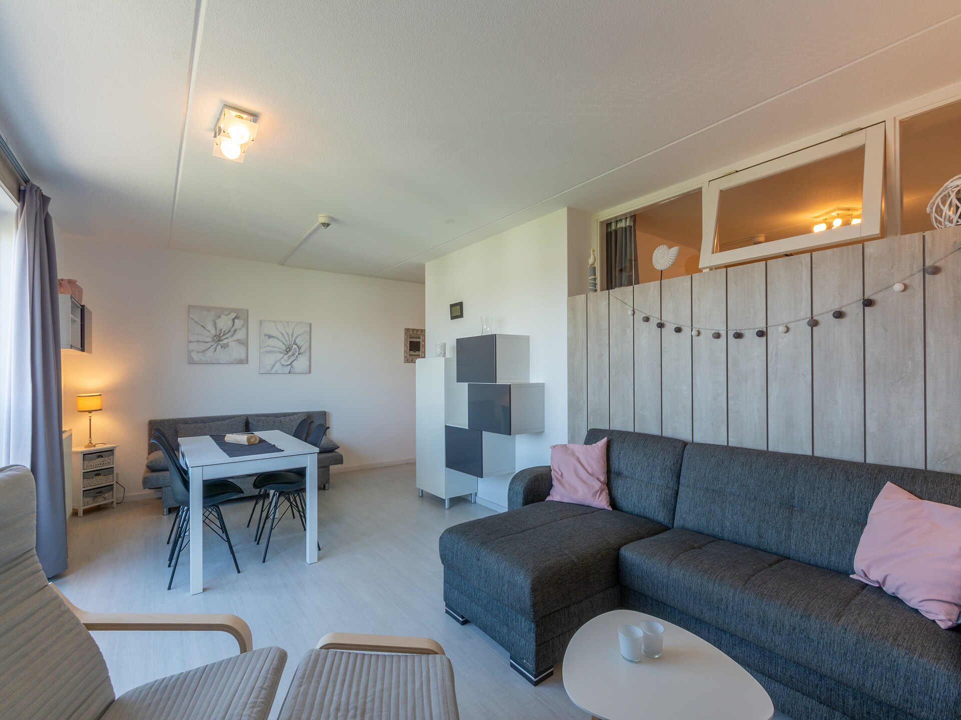 Modern appartement met Frans balkon op strandcomplex in Julianadorp - foto 6