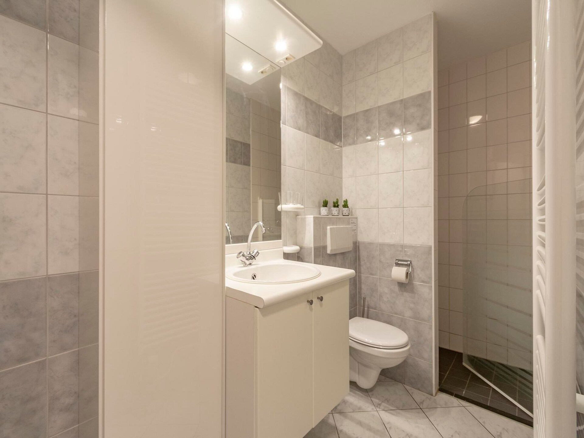 Modern strandappartement met duinzicht op loopafstand van zee - foto 5
