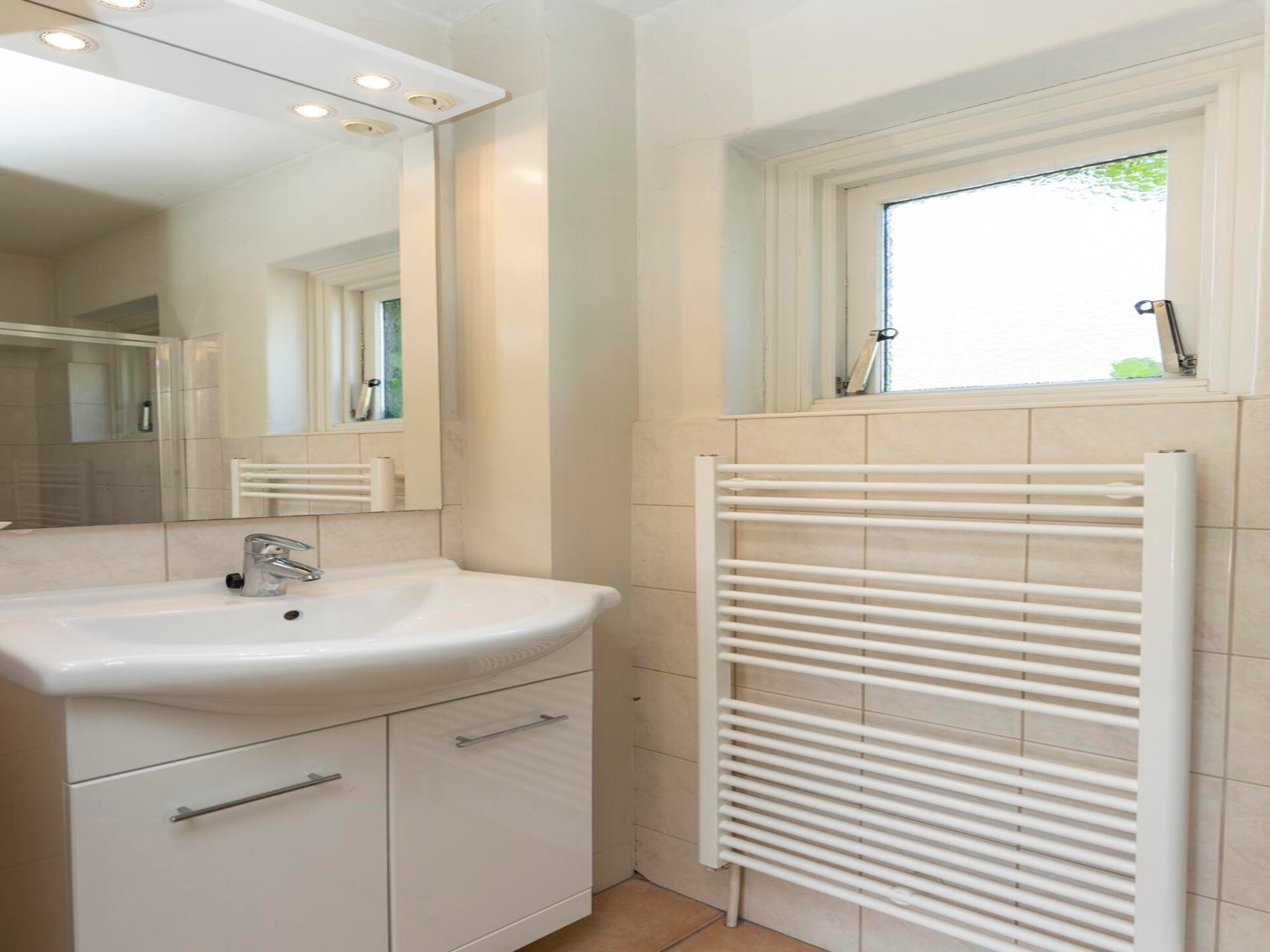 Strandhuys Alikruik: sfeervol appartement in hartje De Koog - foto 12