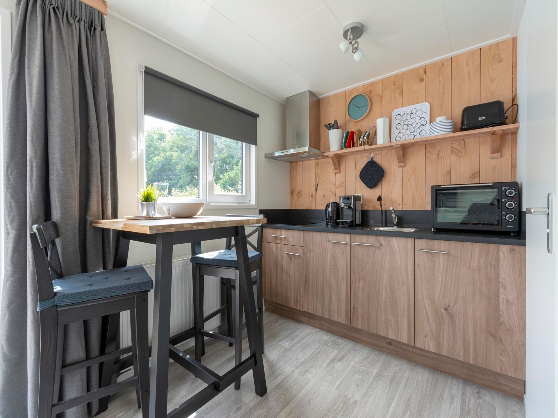 Beach Studio Texel: stijlvol stacaravan voor 2 in rustig park bij De Koog - foto 4