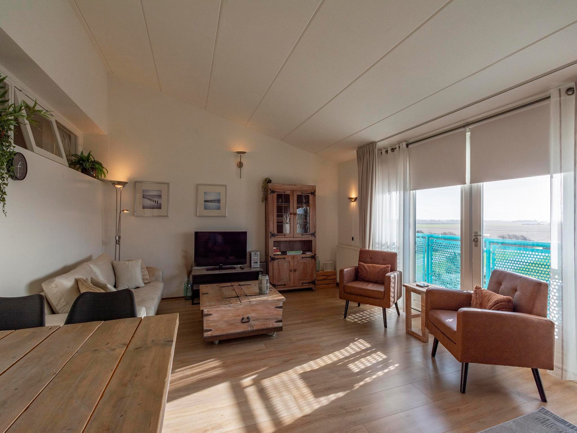 Strandslag 217: Licht appartement met Frans balkon in Julianadorp - foto 7