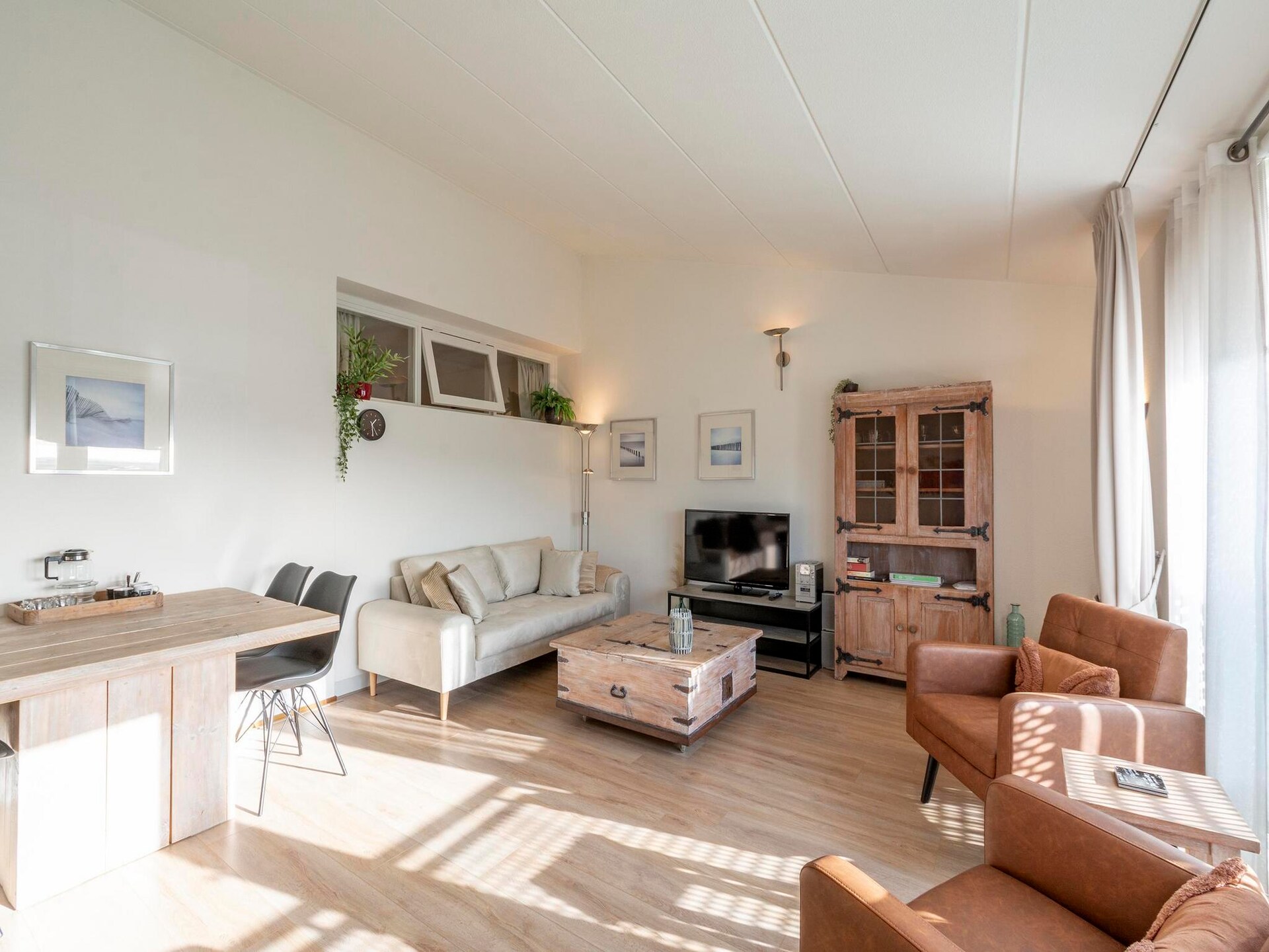 Strandslag 217: Licht appartement met Frans balkon in Julianadorp - foto 9