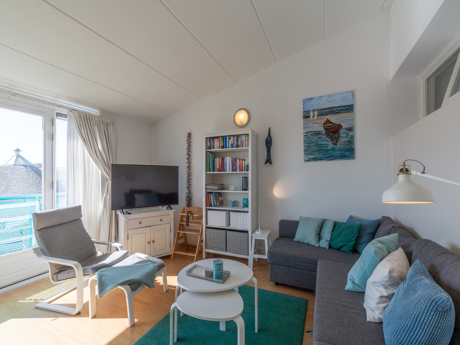 Stijlvol appartement met Frans balkon in Julianadorp aan Zee - foto 2