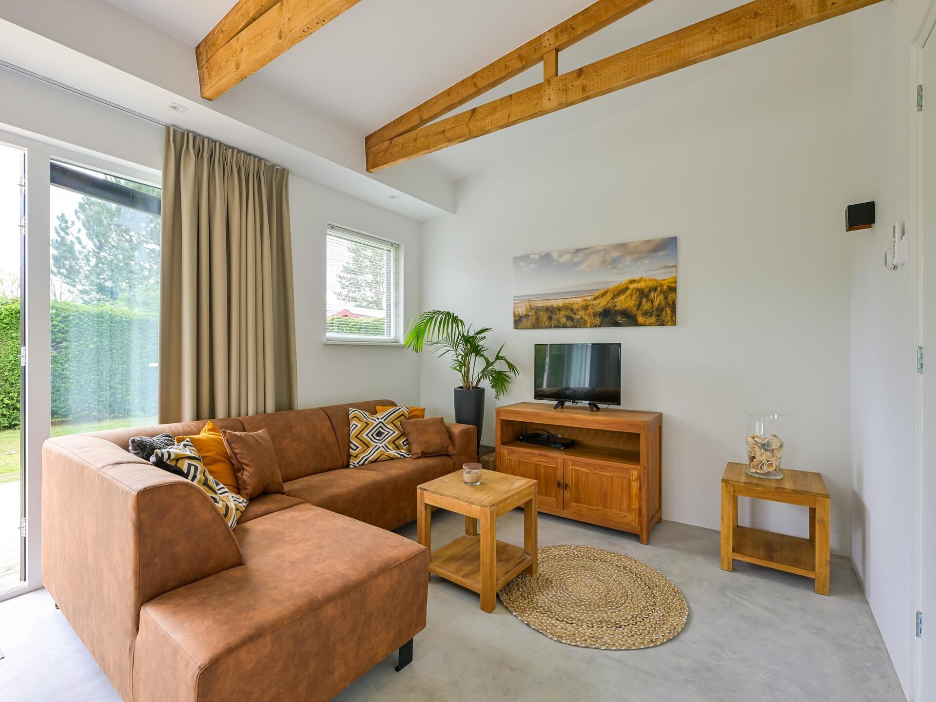 Eureka 36: Moderne bungalow met tuin, 3 km van strand - foto 3