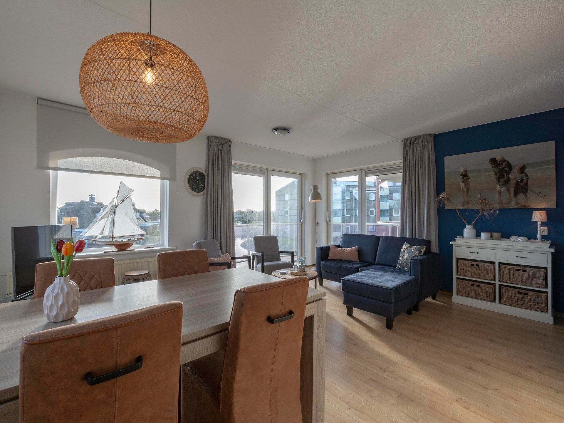 Stijlvol appartement met zicht op water, 1 km van strand Julianadorp - foto 9