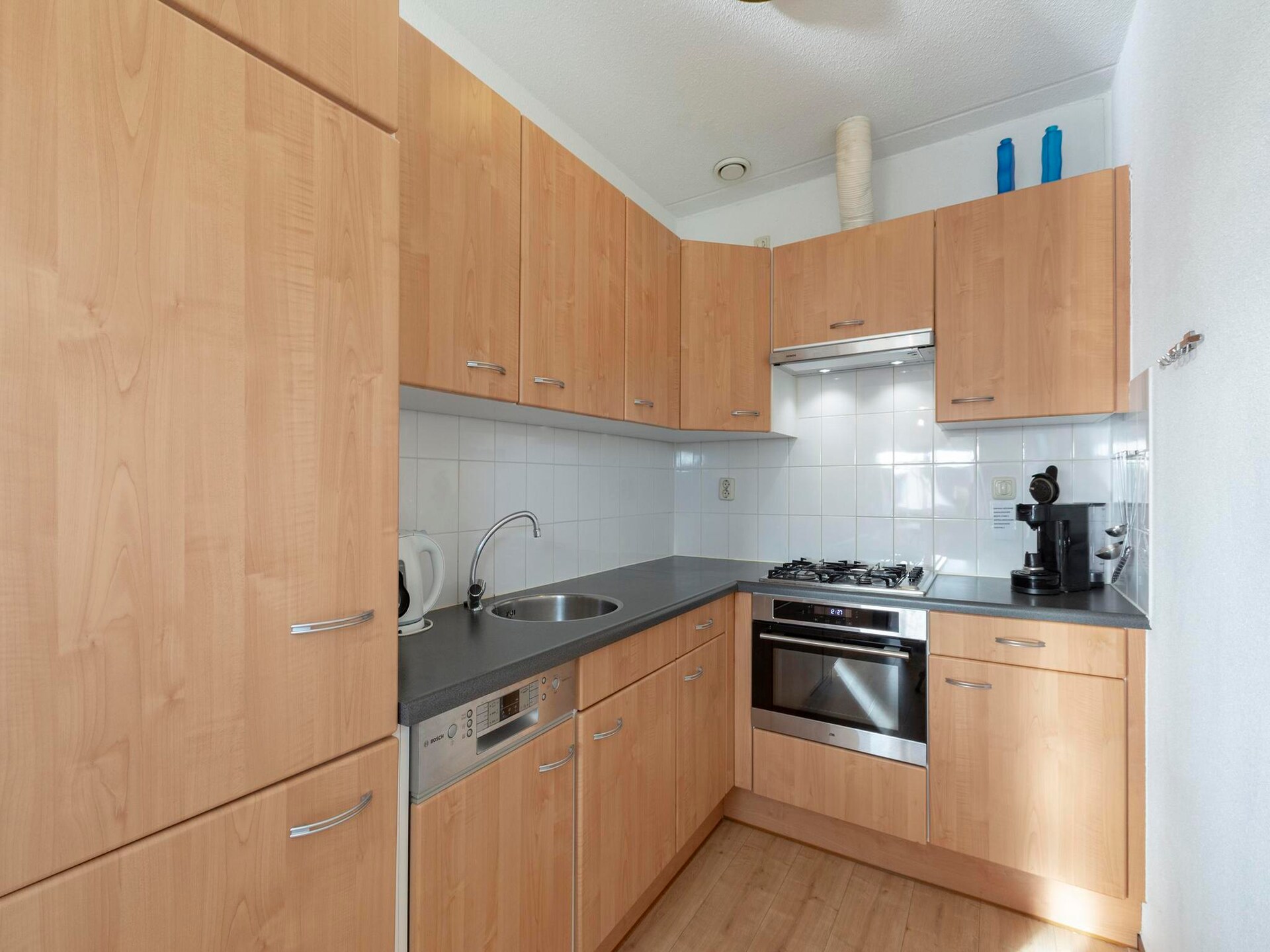 Stijlvol appartement met zicht op water, 1 km van strand Julianadorp - foto 5