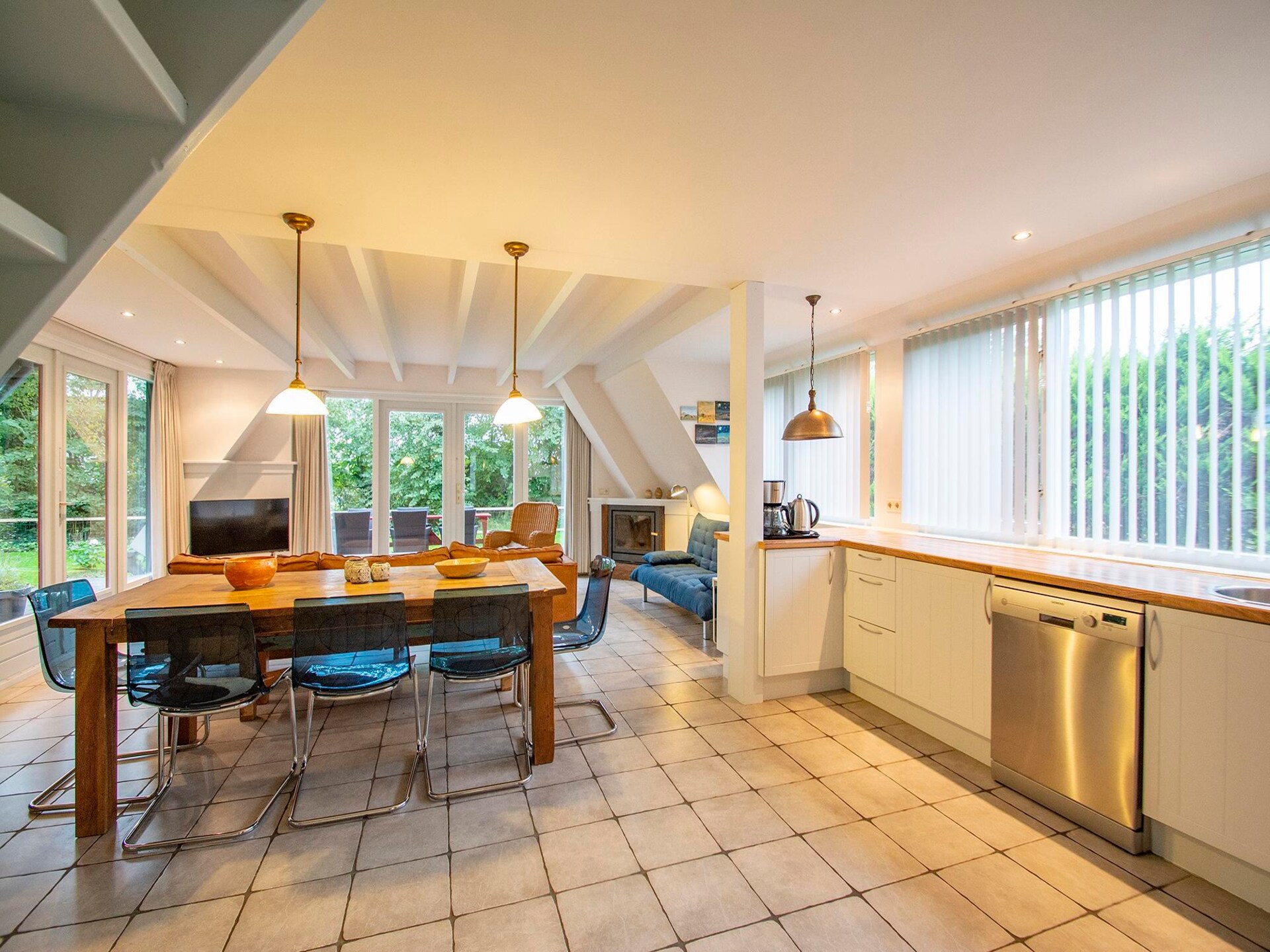 Villa Matisse: stijlvol familiehuis met omheinde tuin bij strand Callantsoog - foto 3
