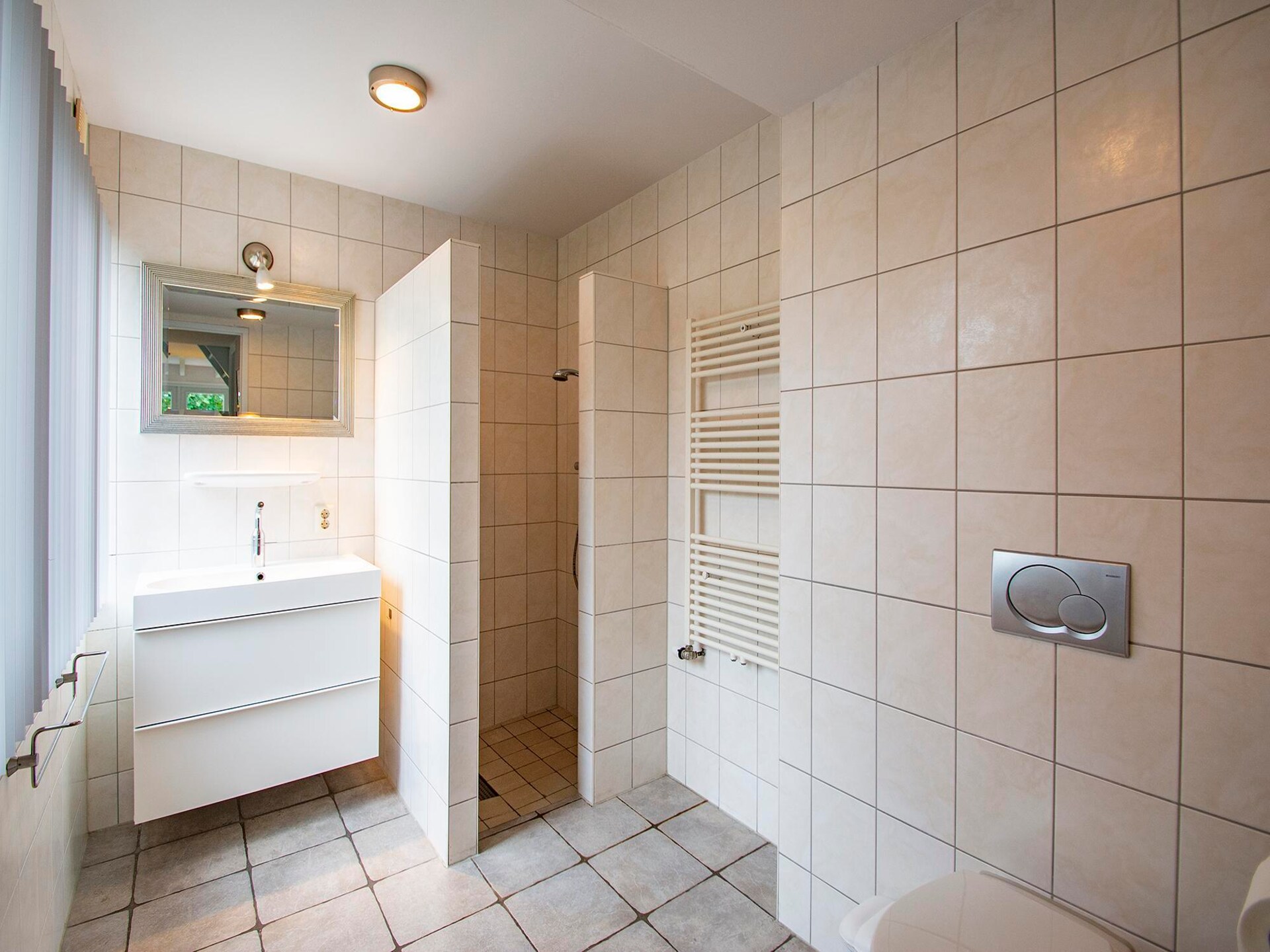 Villa Matisse: stijlvol familiehuis met omheinde tuin bij strand Callantsoog - foto 15