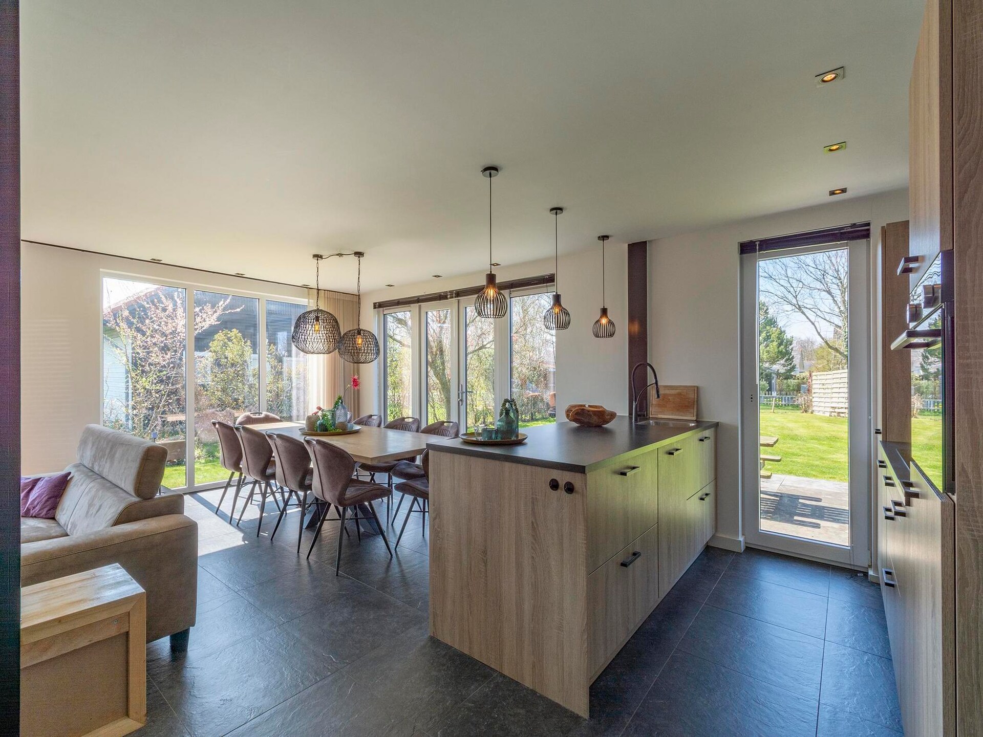 Luxe Villa Keizerskroon: modern comfort op 1,2 km van het Noordzeestrand - foto 20