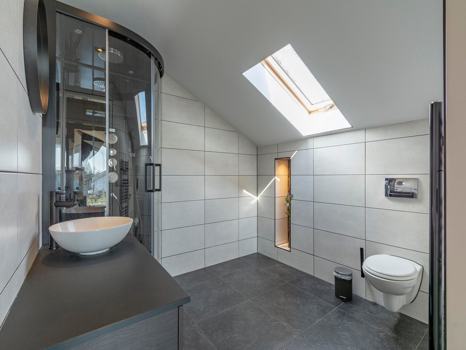 Luxe Villa Keizerskroon: modern comfort op 1,2 km van het Noordzeestrand - foto 35
