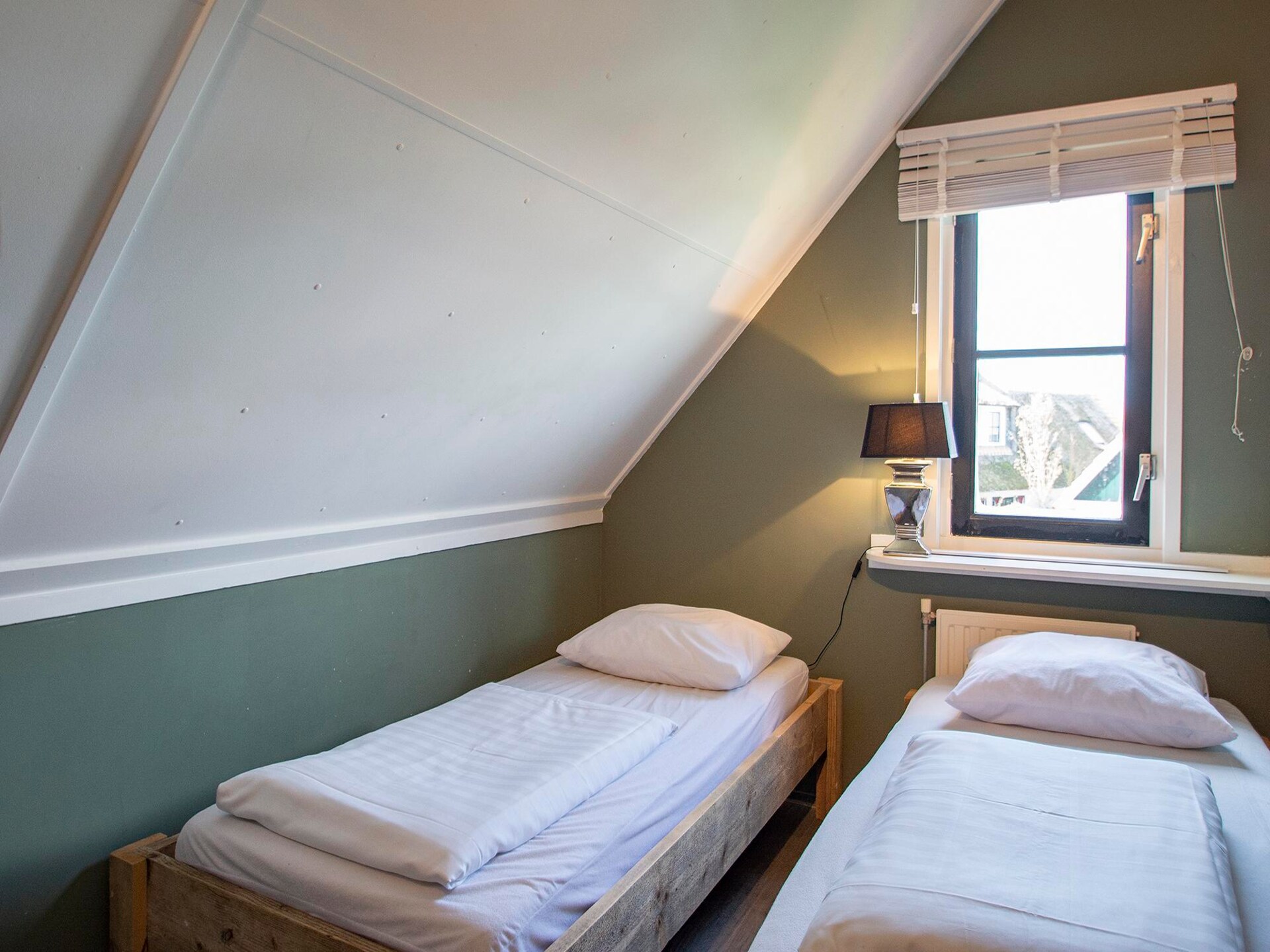 Luxe wellnessvilla met uitzicht op water, 900m van strand Callantsoog - foto 10